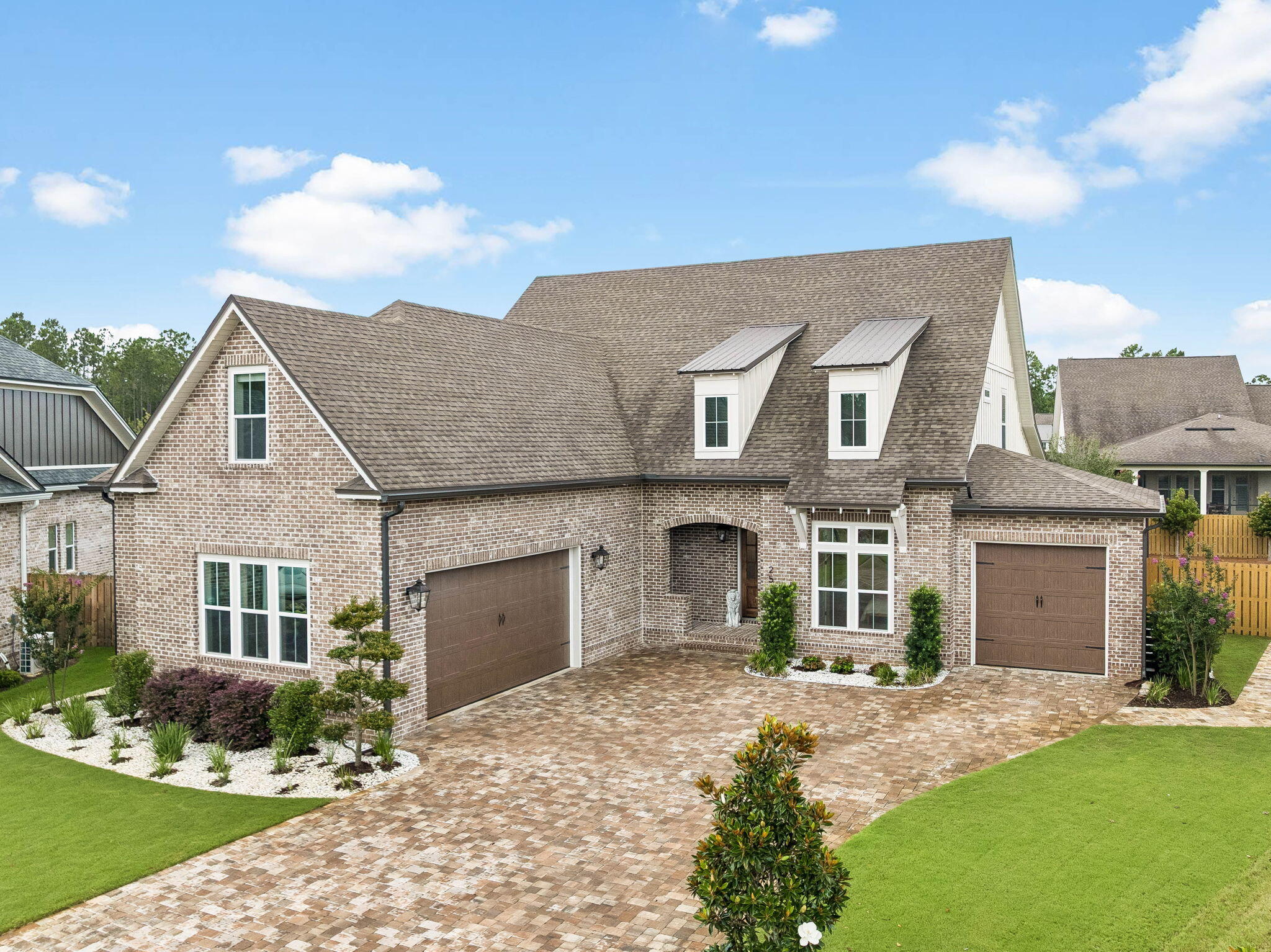 main property photo 0