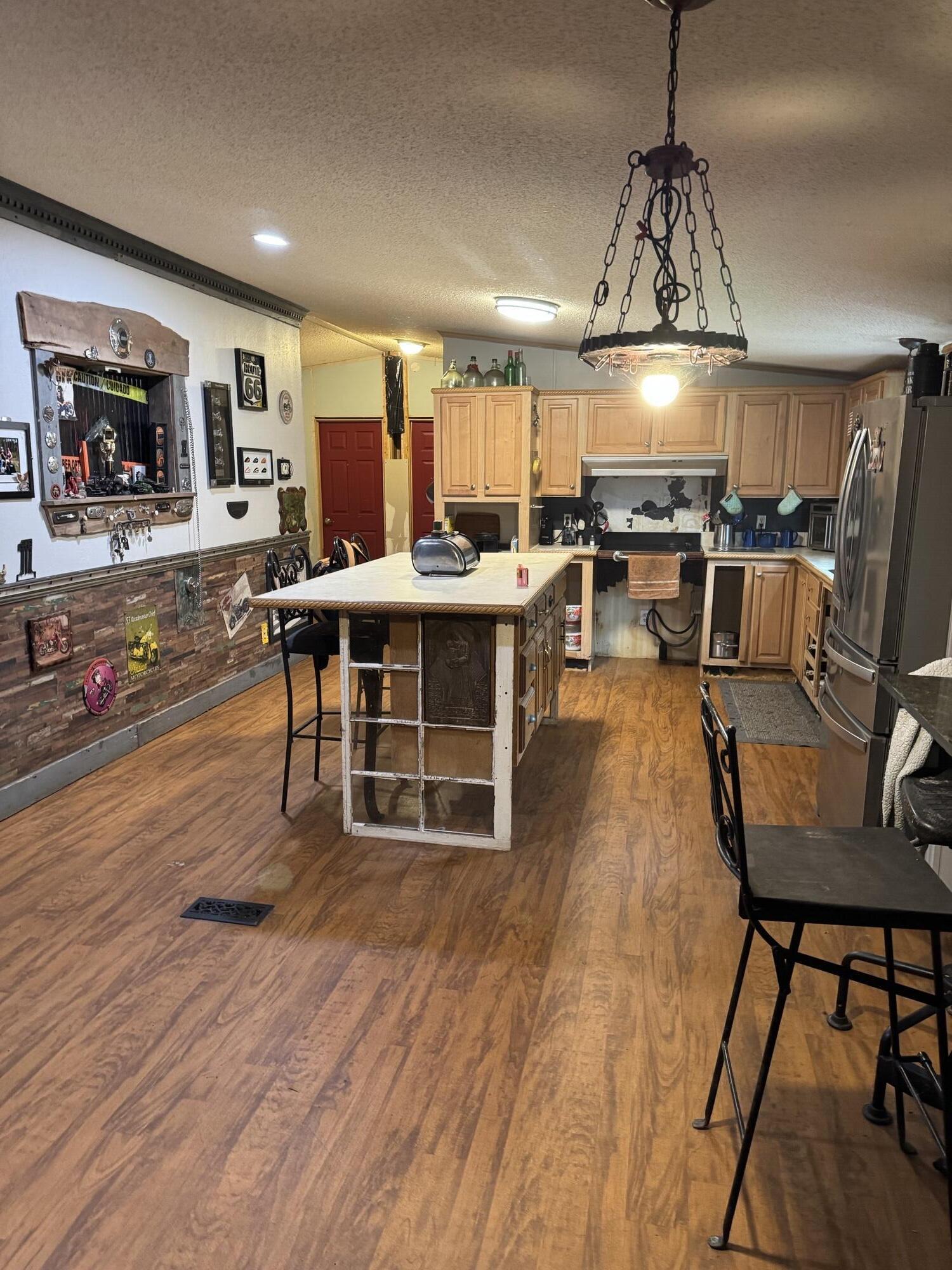 main property photo 6