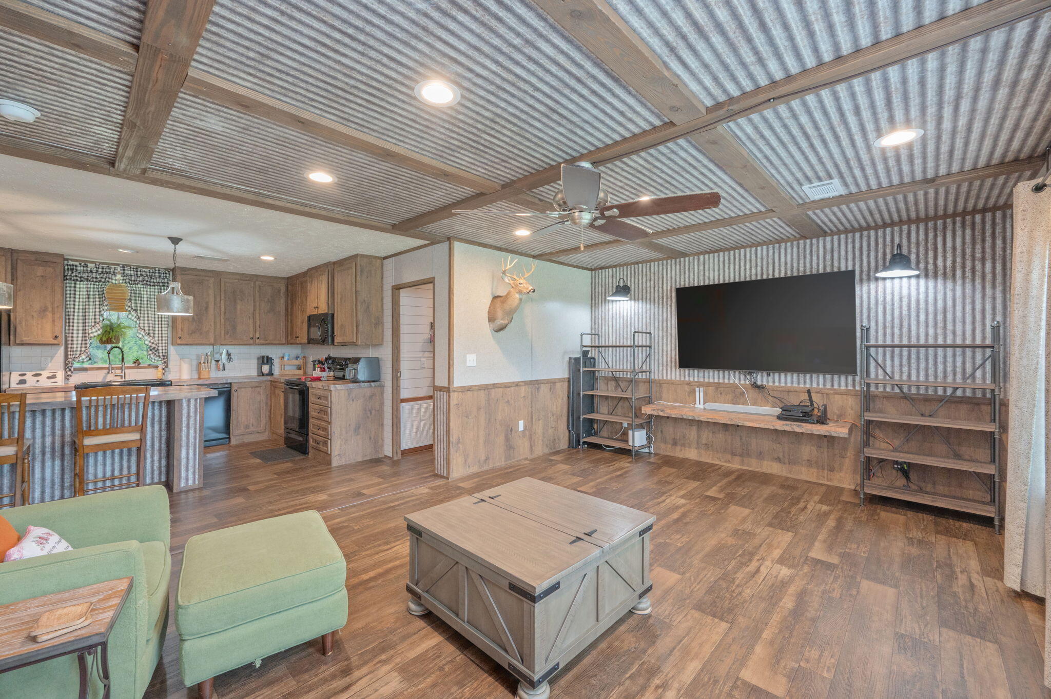 main property photo 18