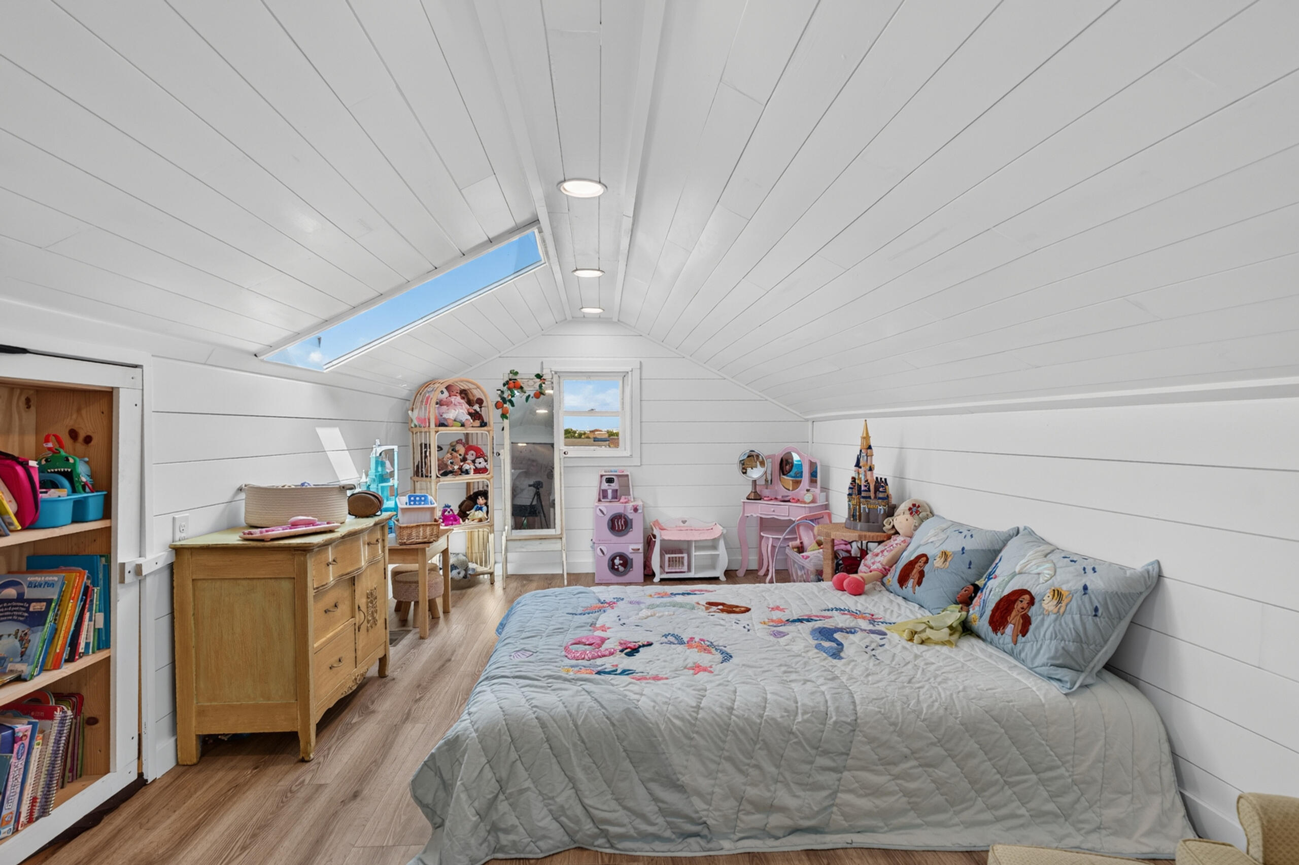 main property photo 80