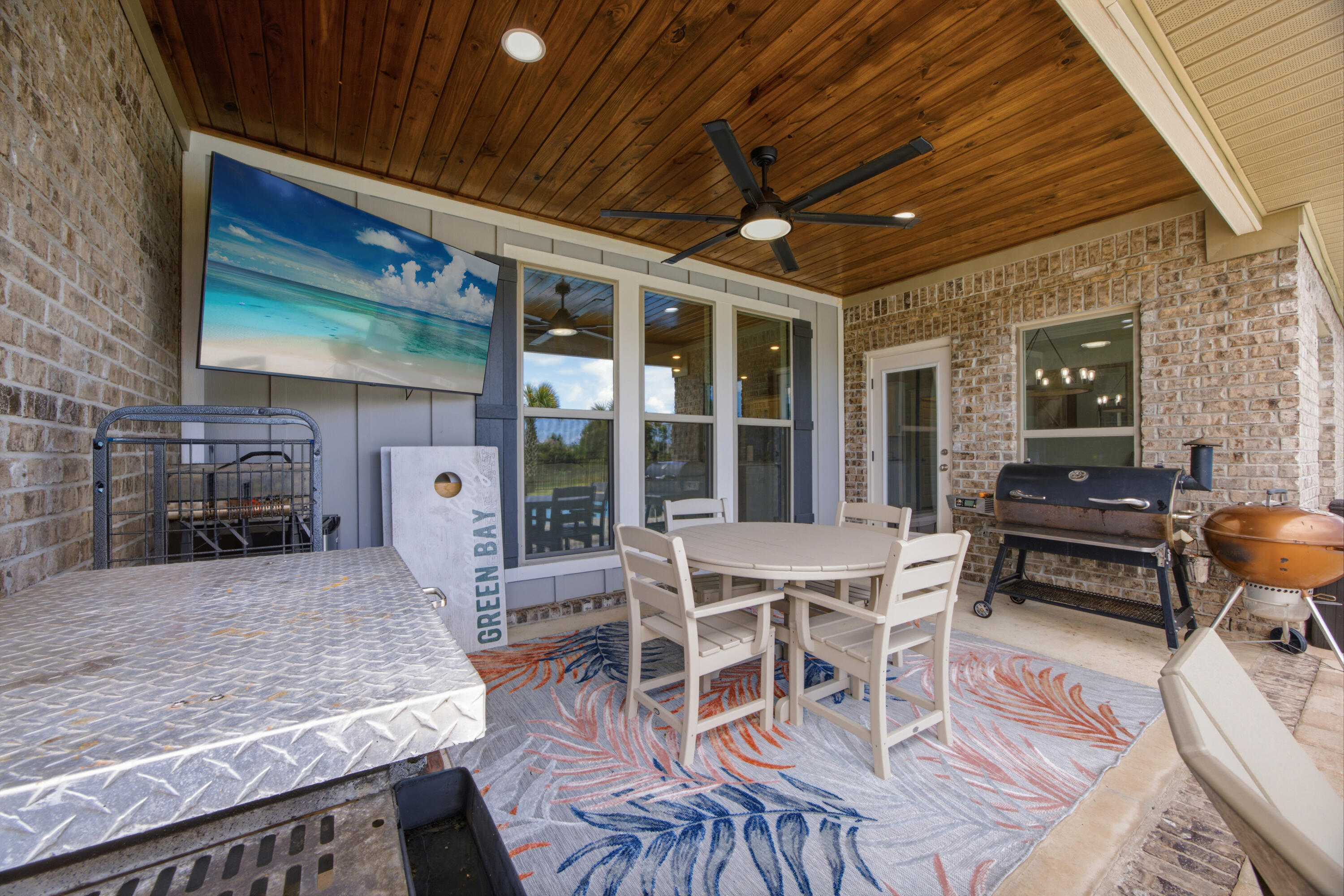 main property photo 60