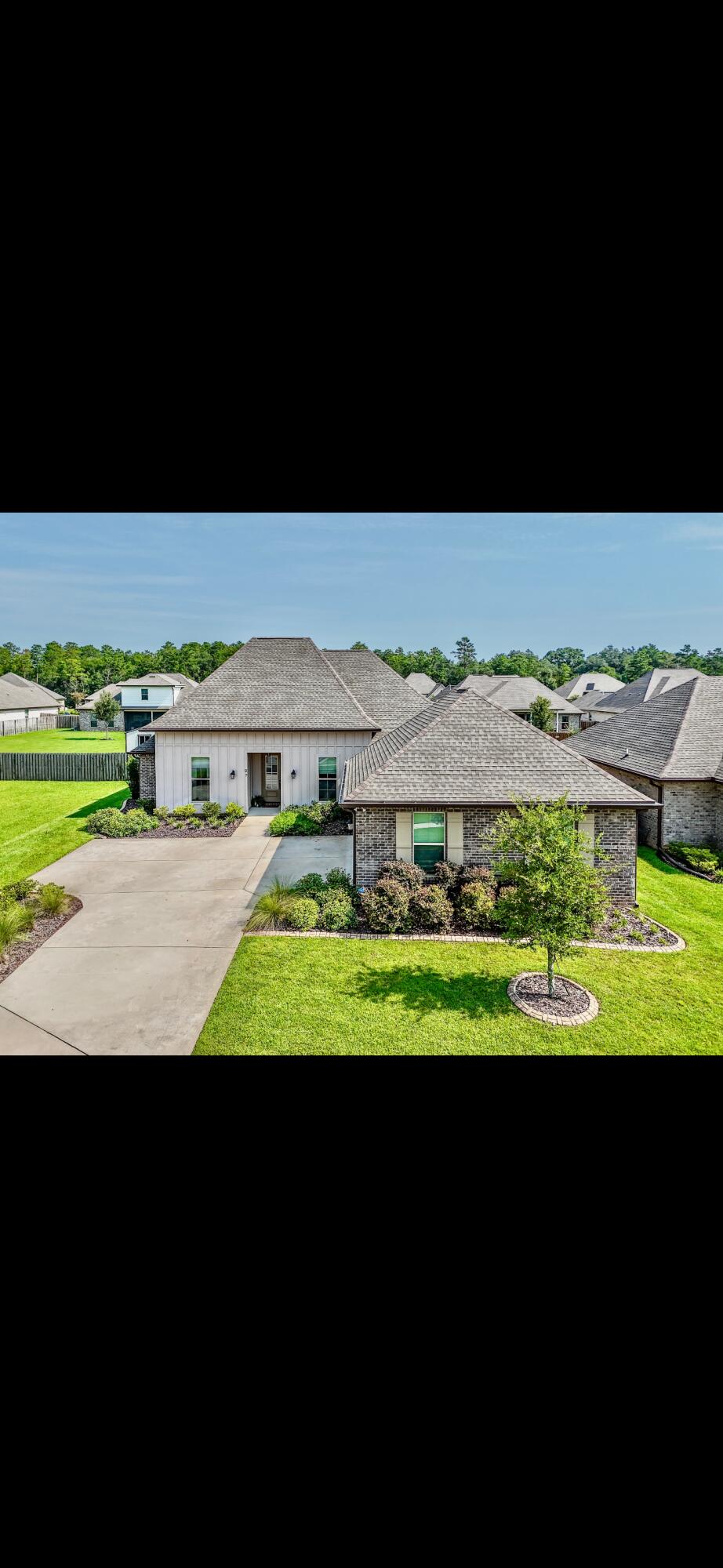 main property photo 78