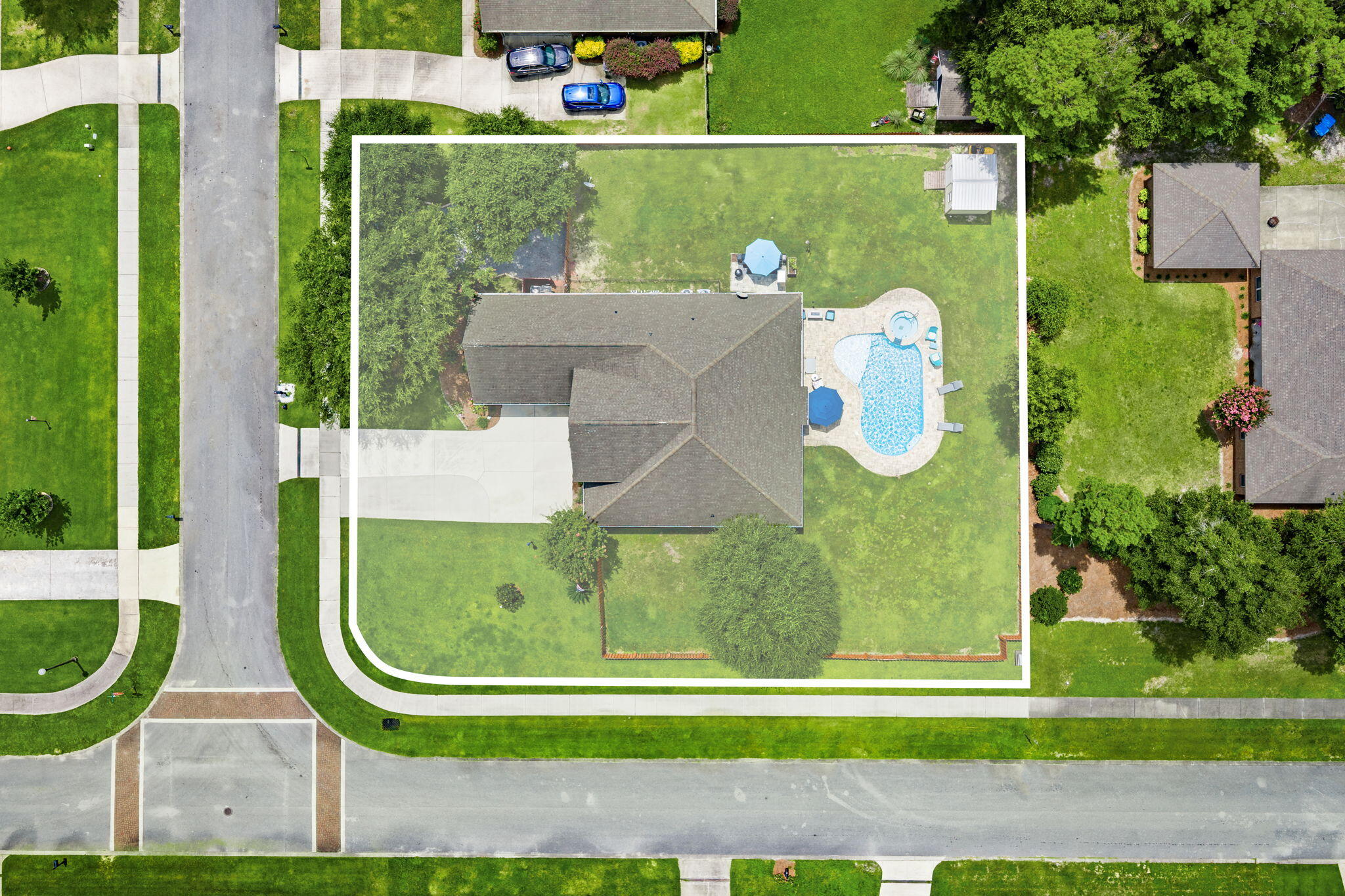 main property photo 12