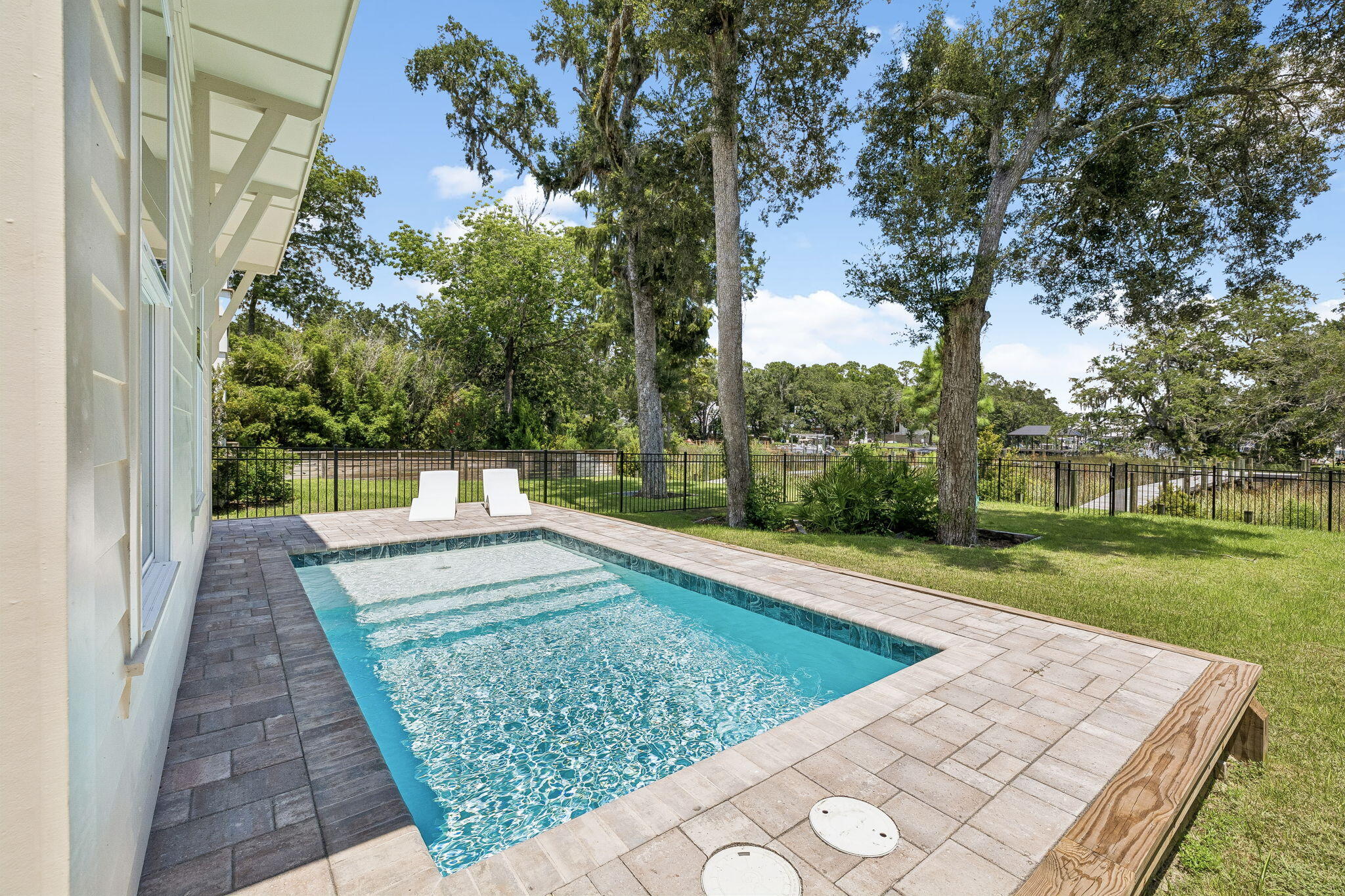 main property photo 57