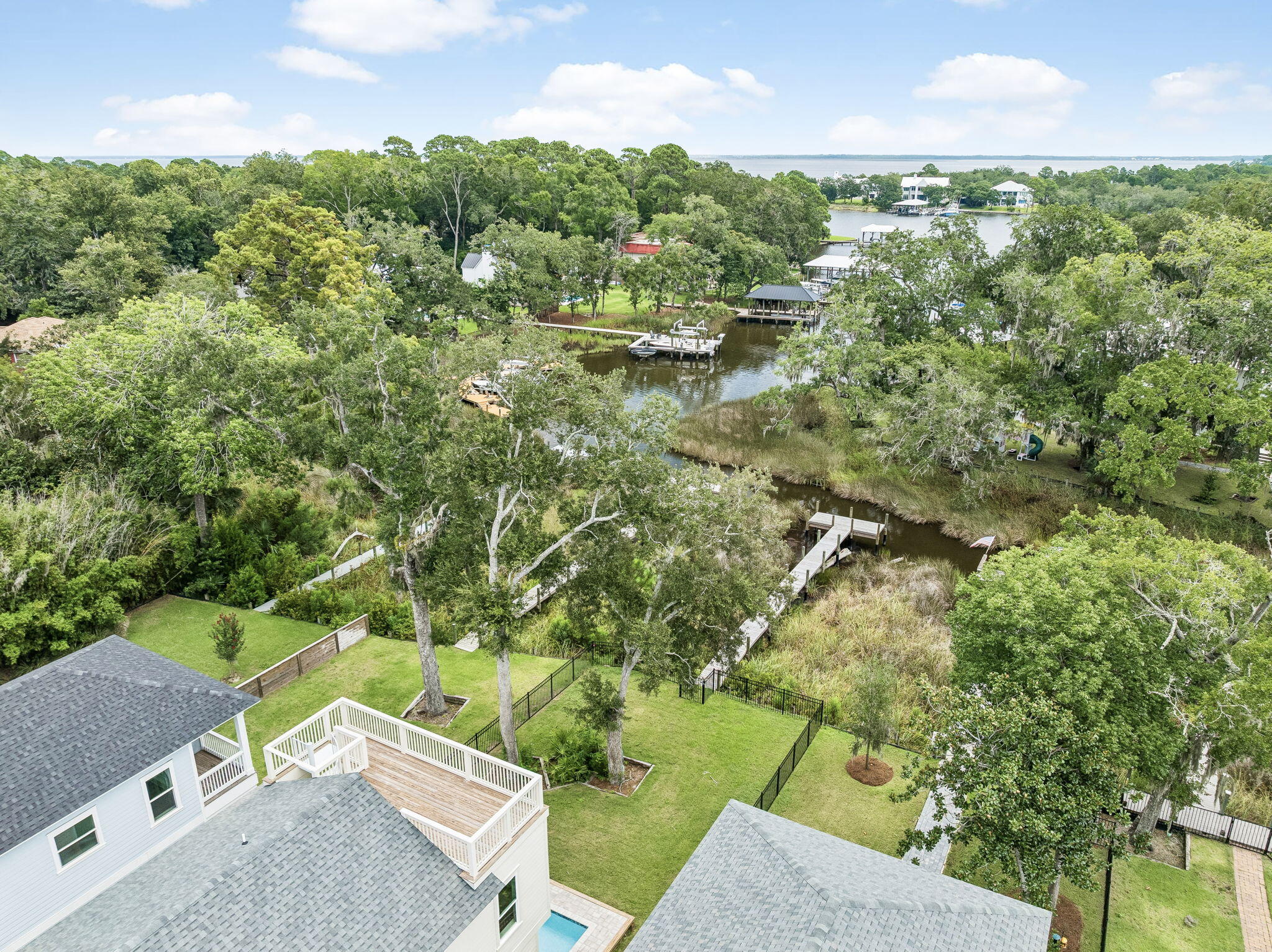 main property photo 81