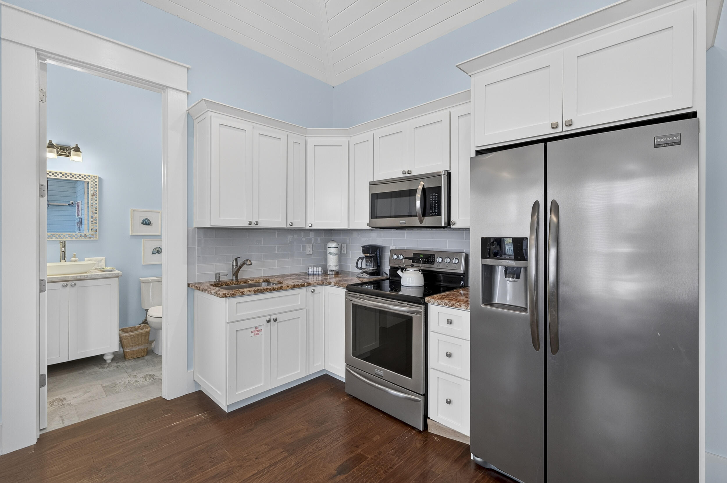 main property photo 60