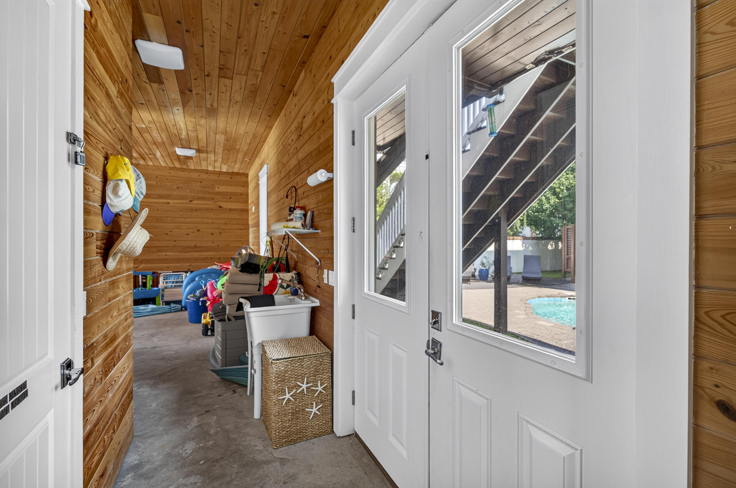 main property photo 79
