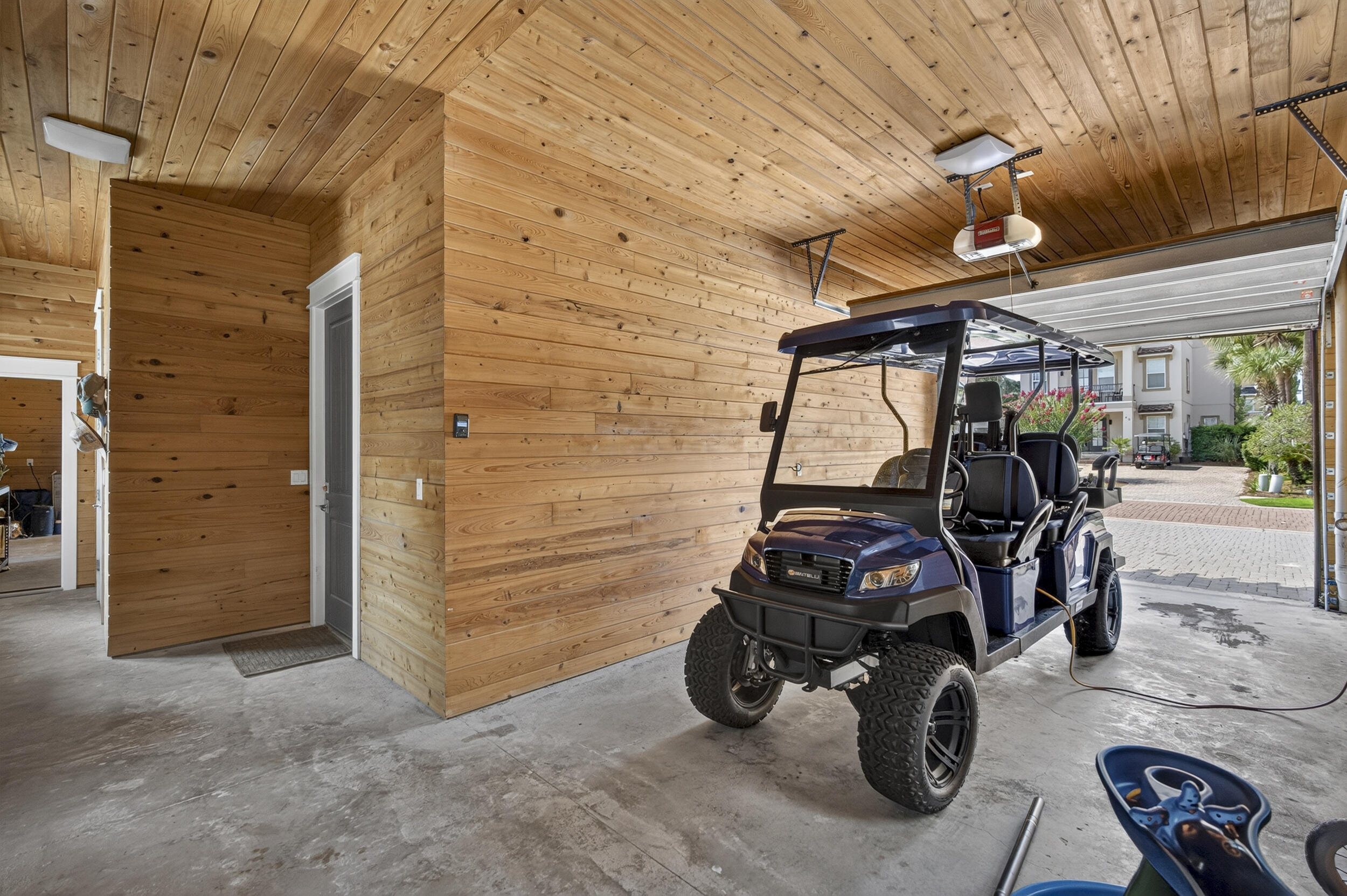 main property photo 80