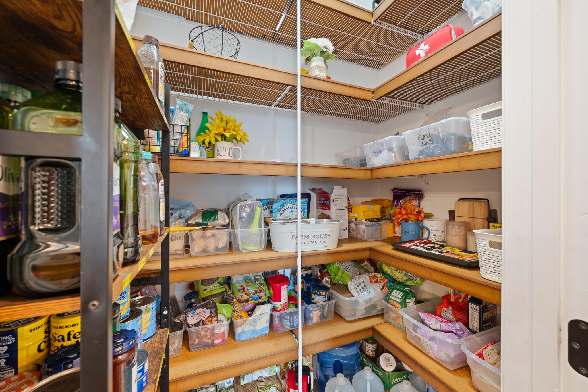 main property photo 13