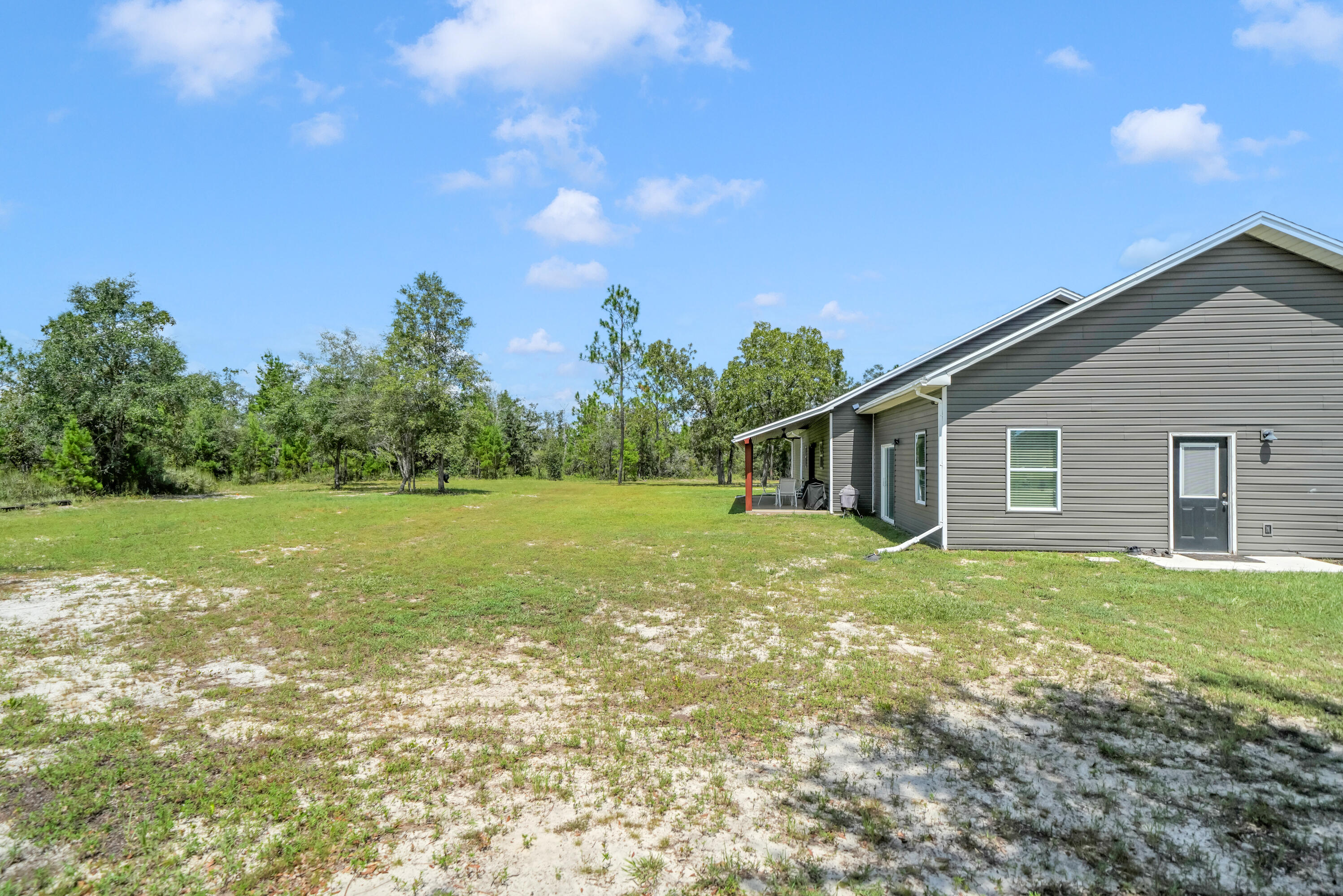 main property photo 50