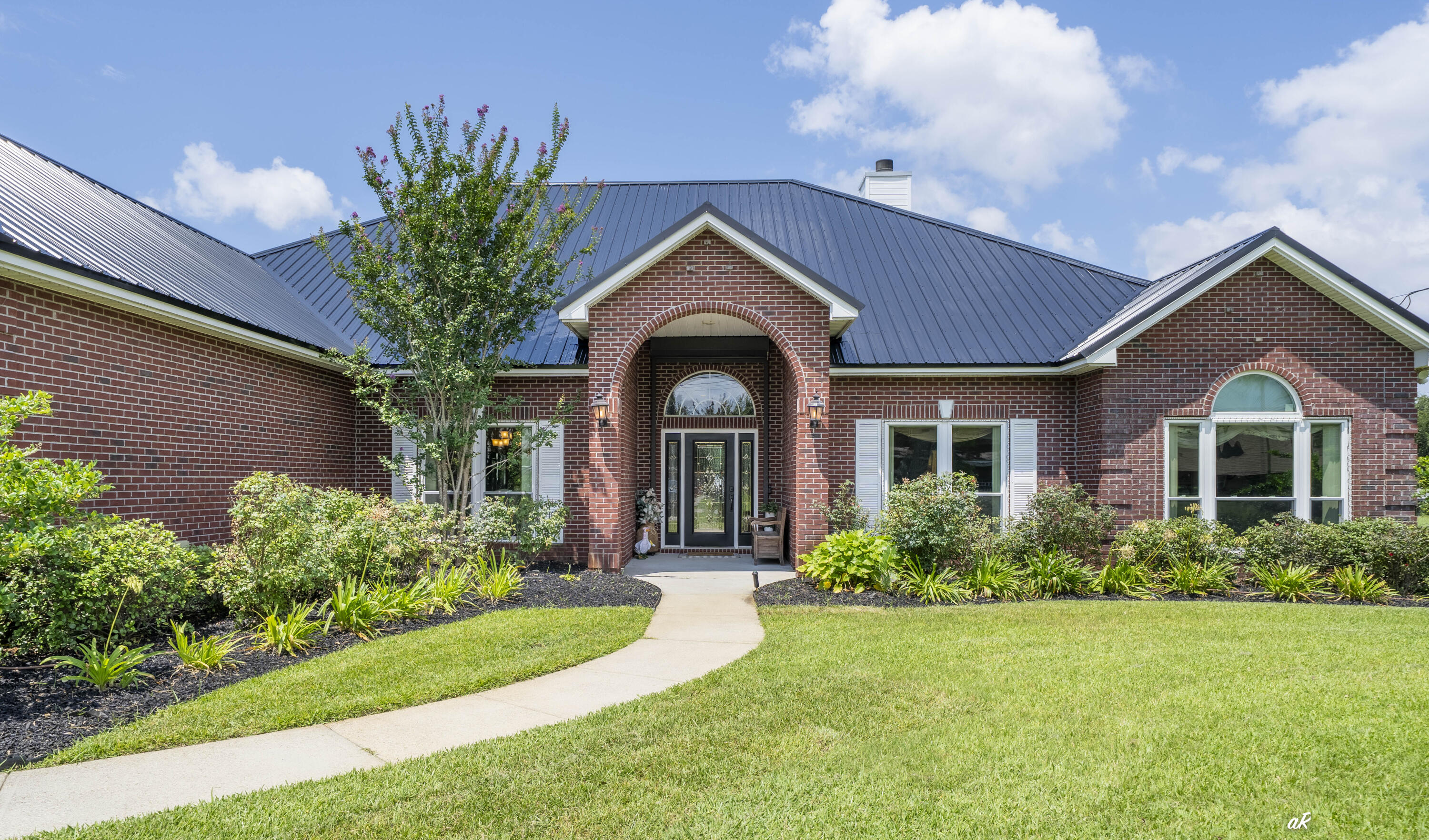 main property photo 47