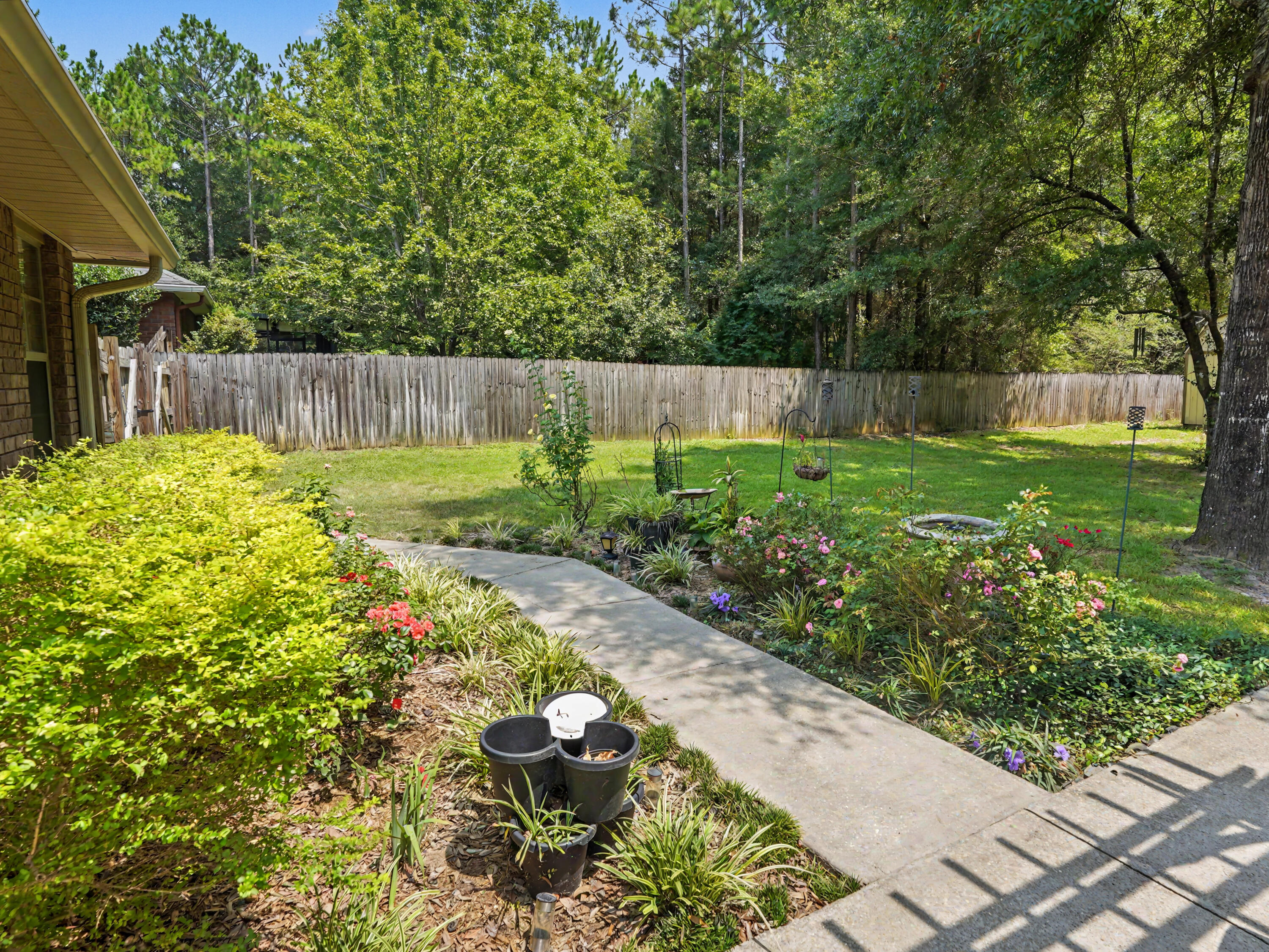 main property photo 59