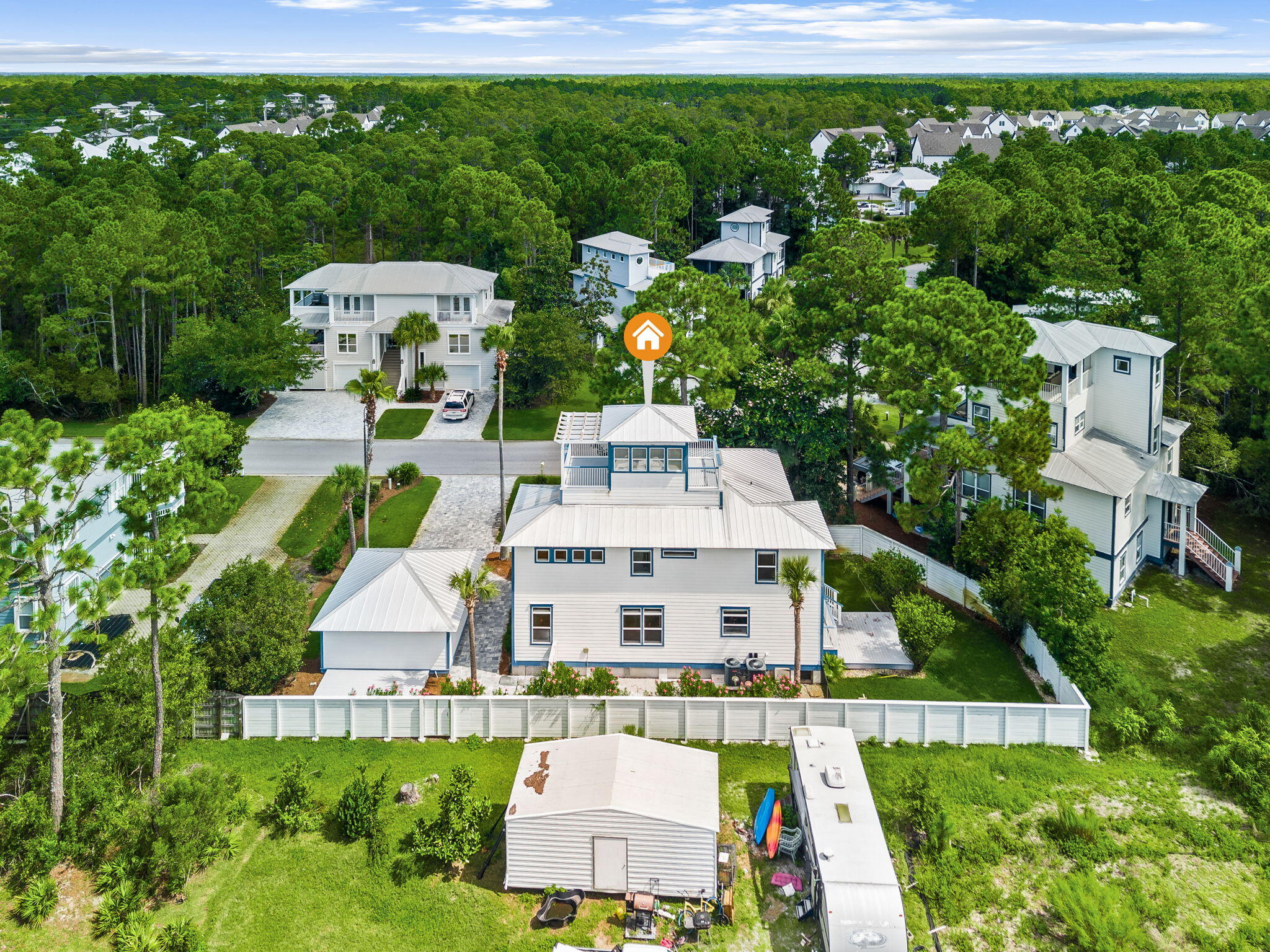 main property photo 40