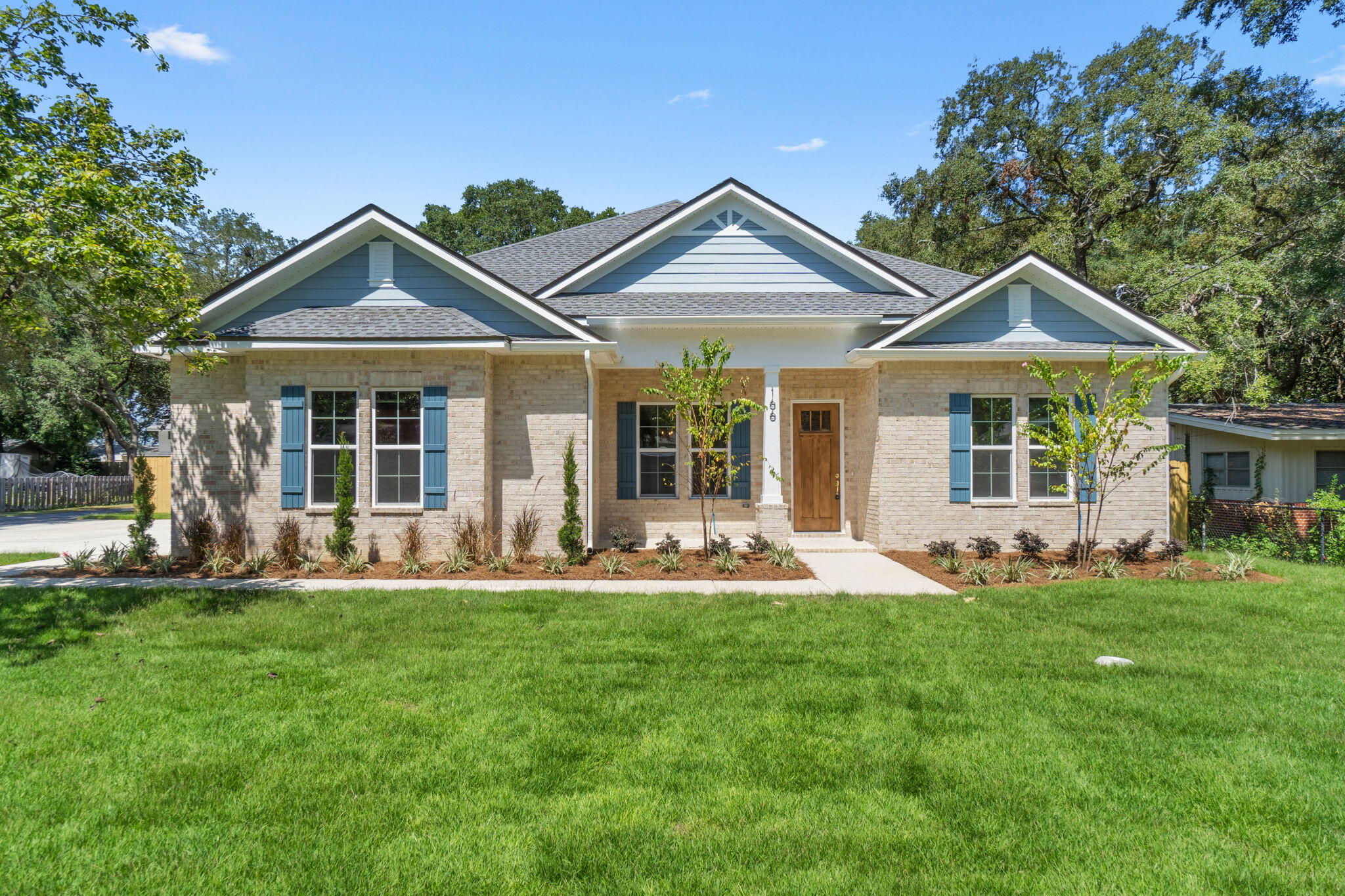 main property photo 0
