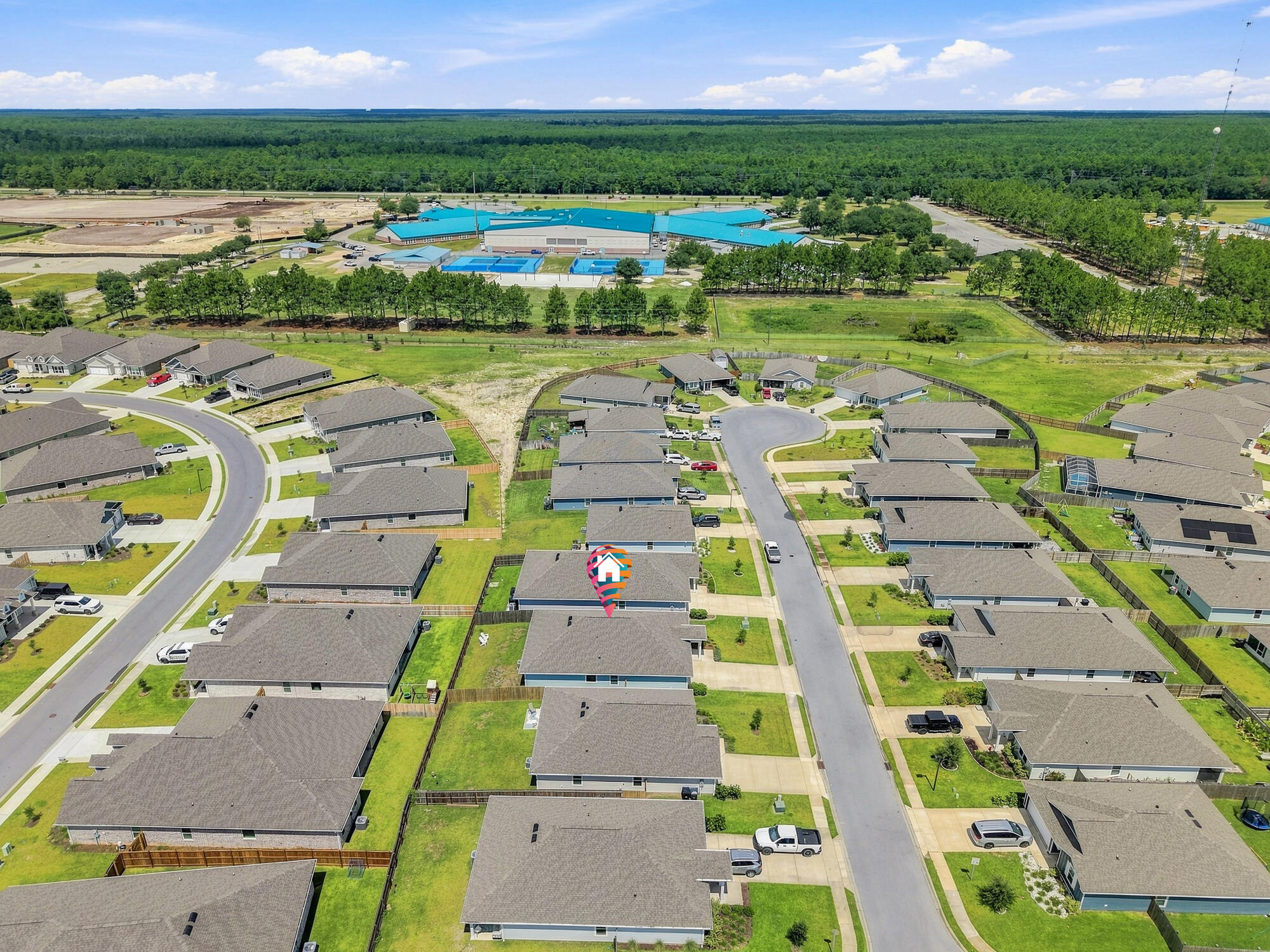 main property photo 40