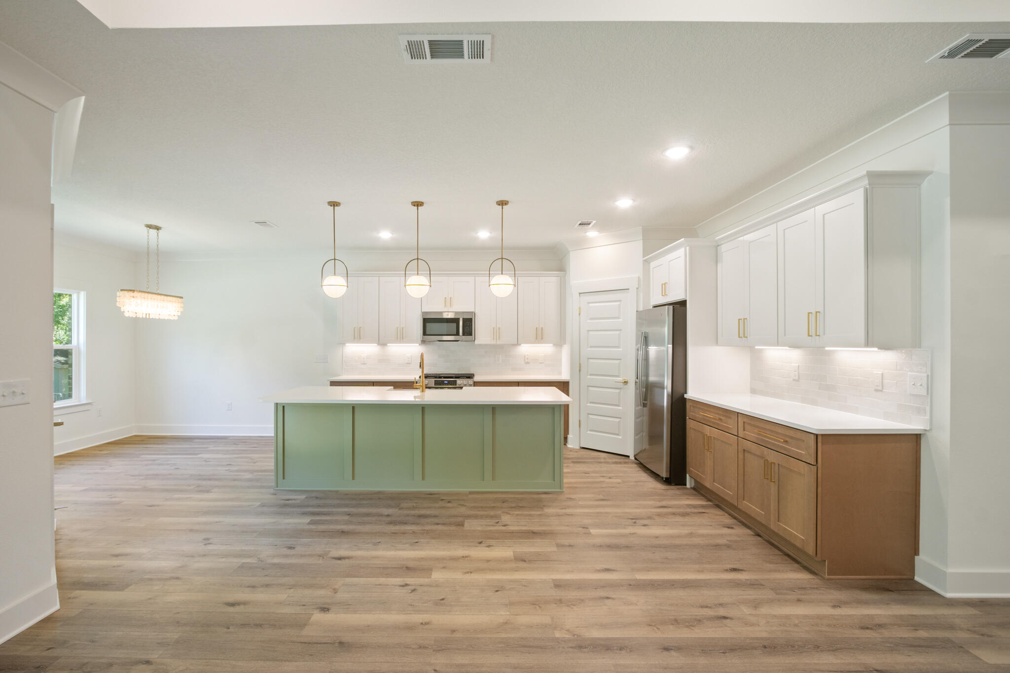 main property photo 82