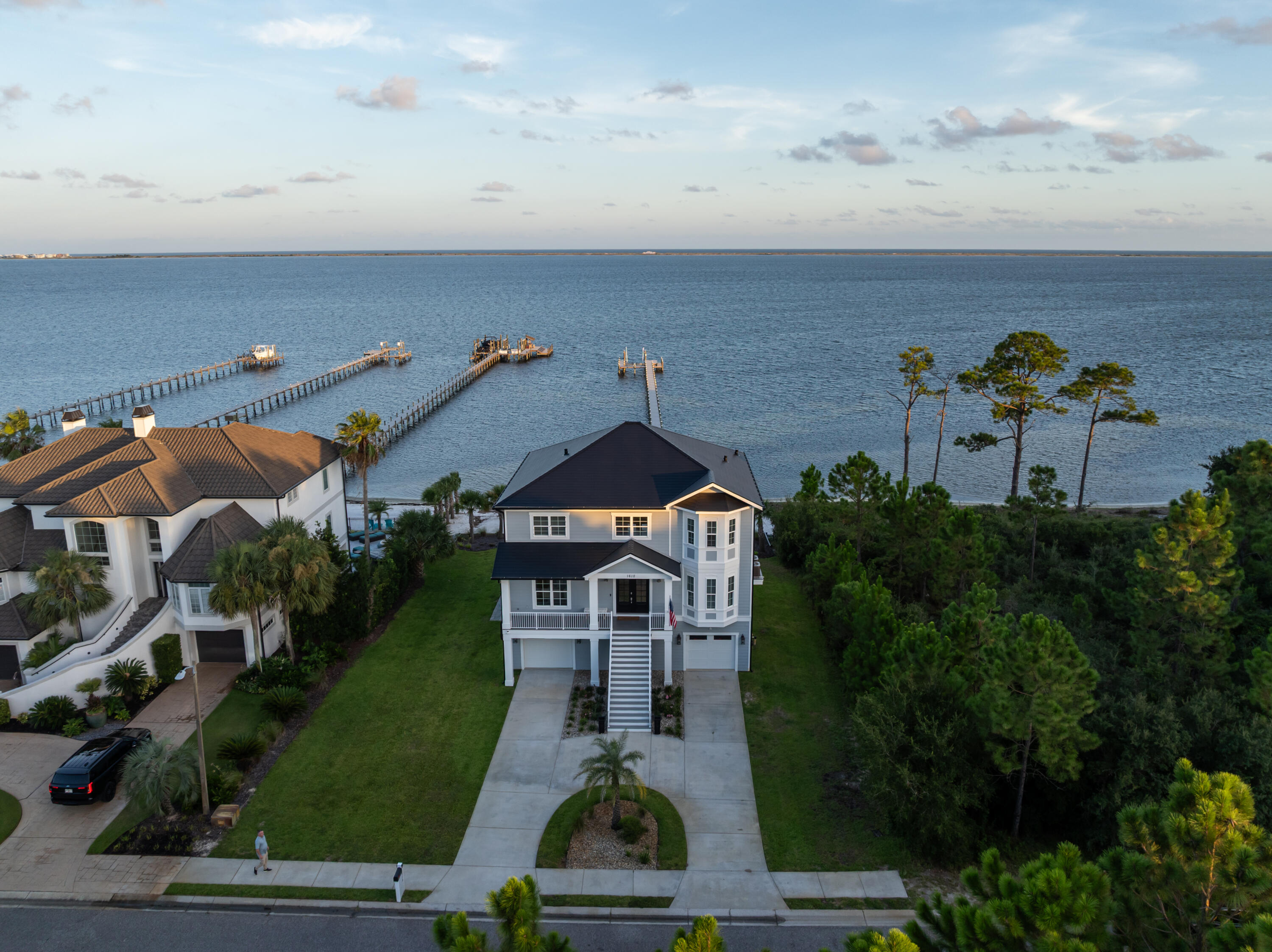 main property photo 74