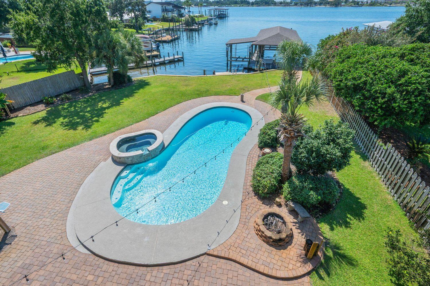 main property photo 7