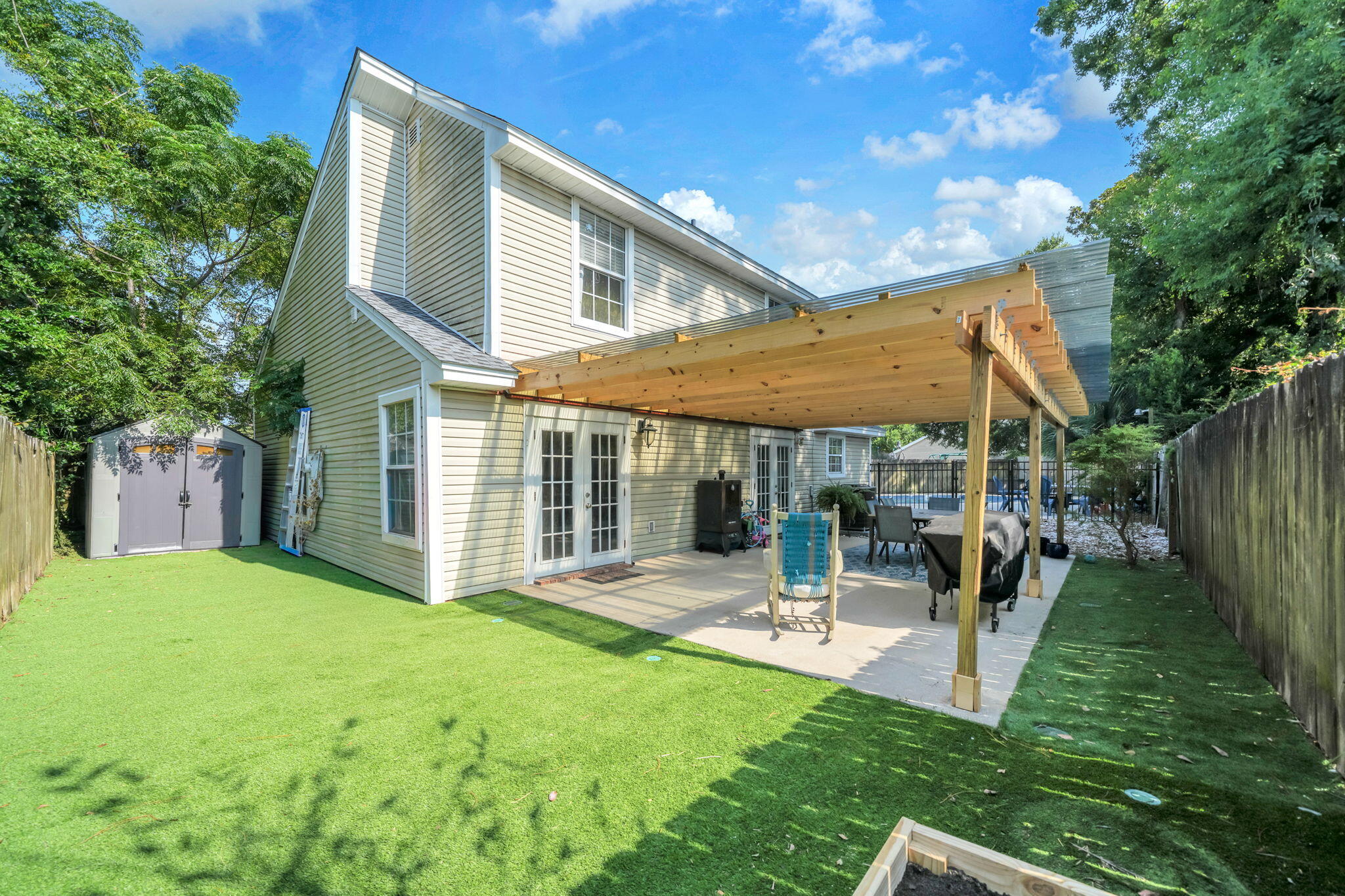 main property photo 6