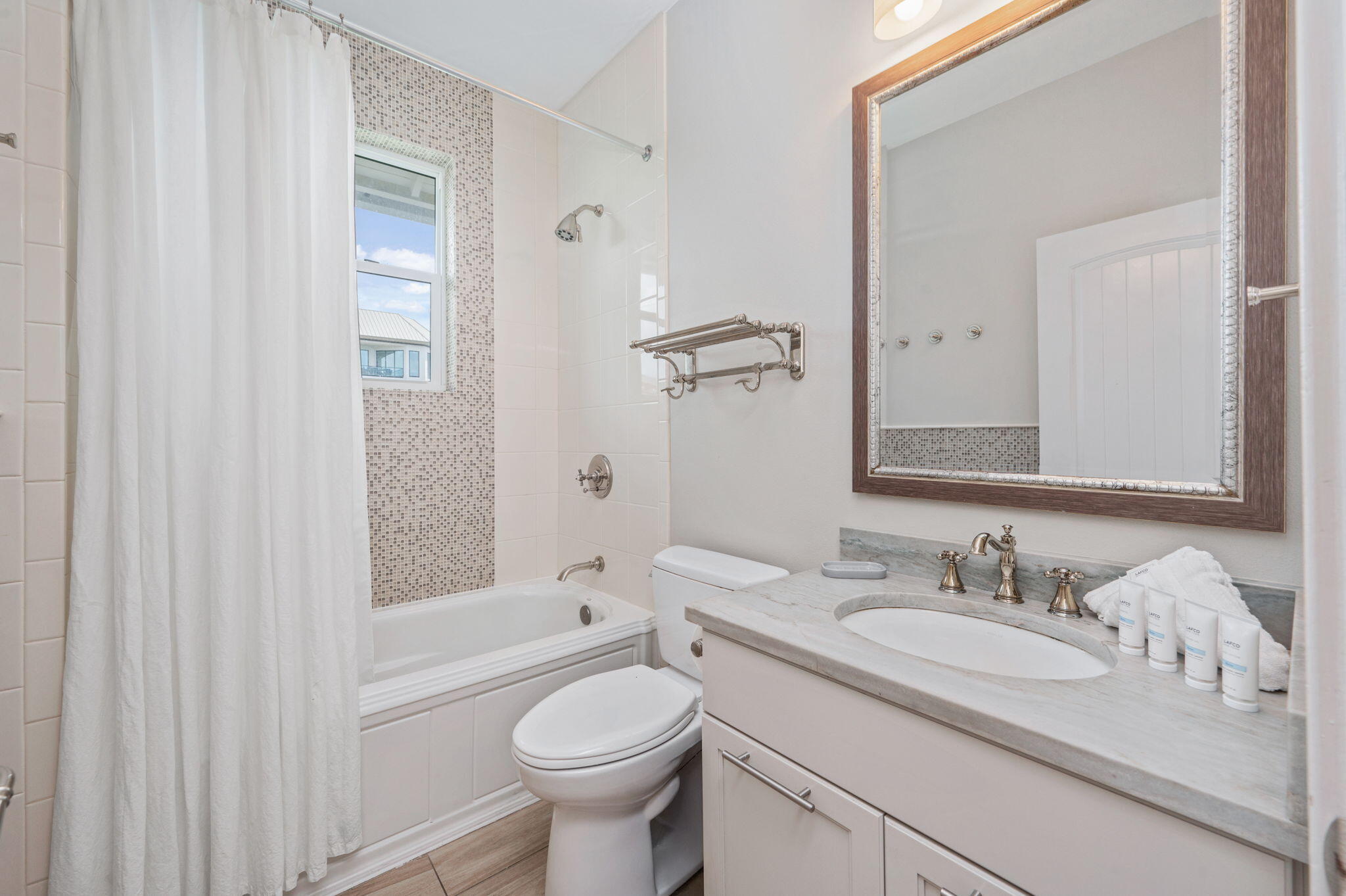 main property photo 99