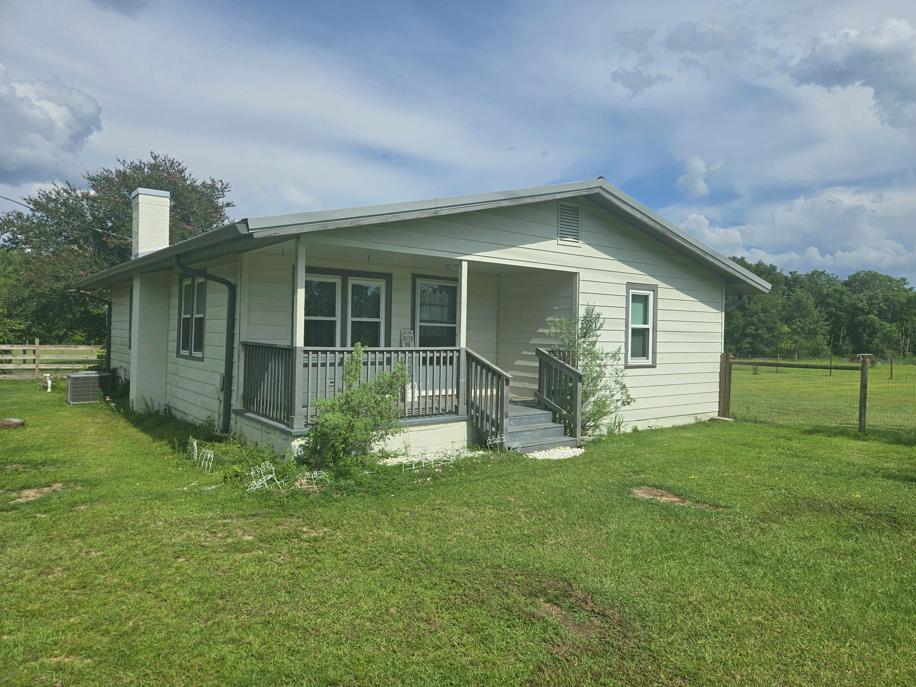 main property photo 0