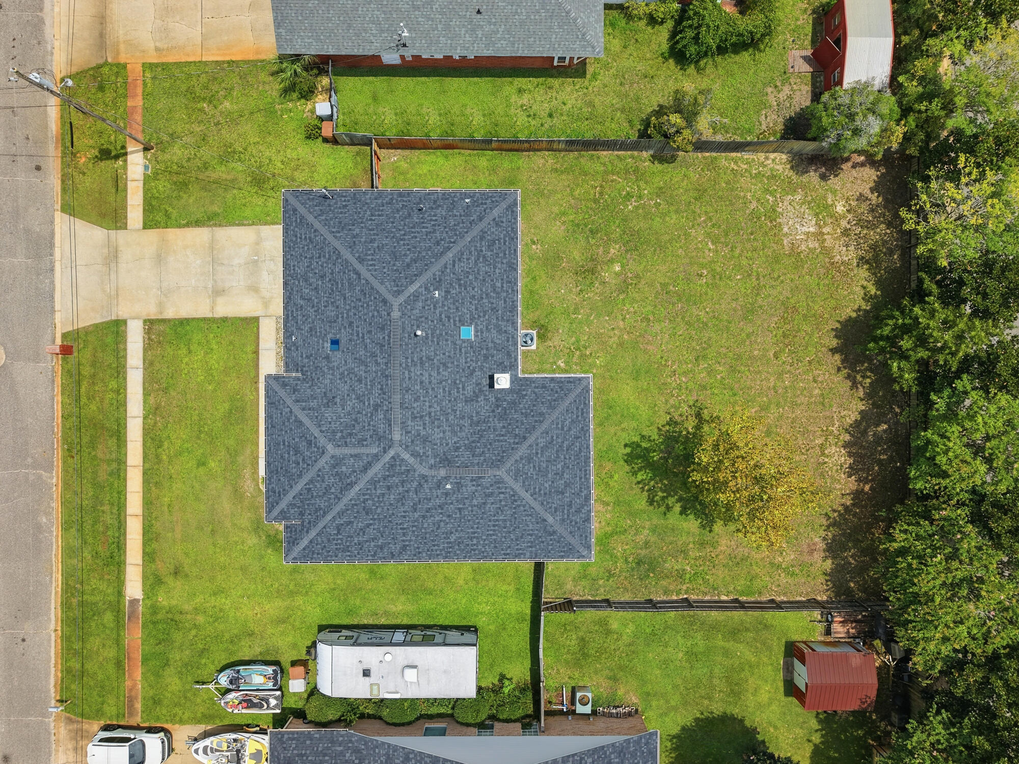 main property photo 43