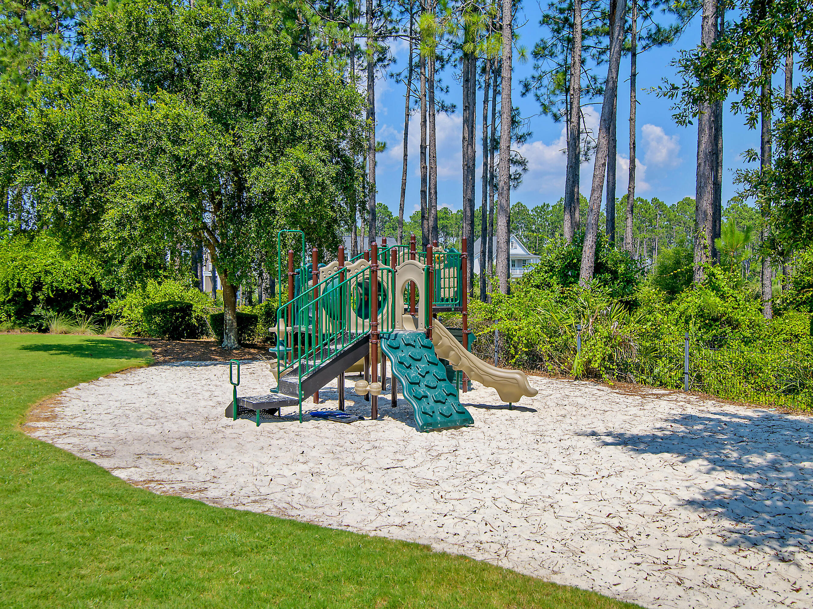 main property photo 67