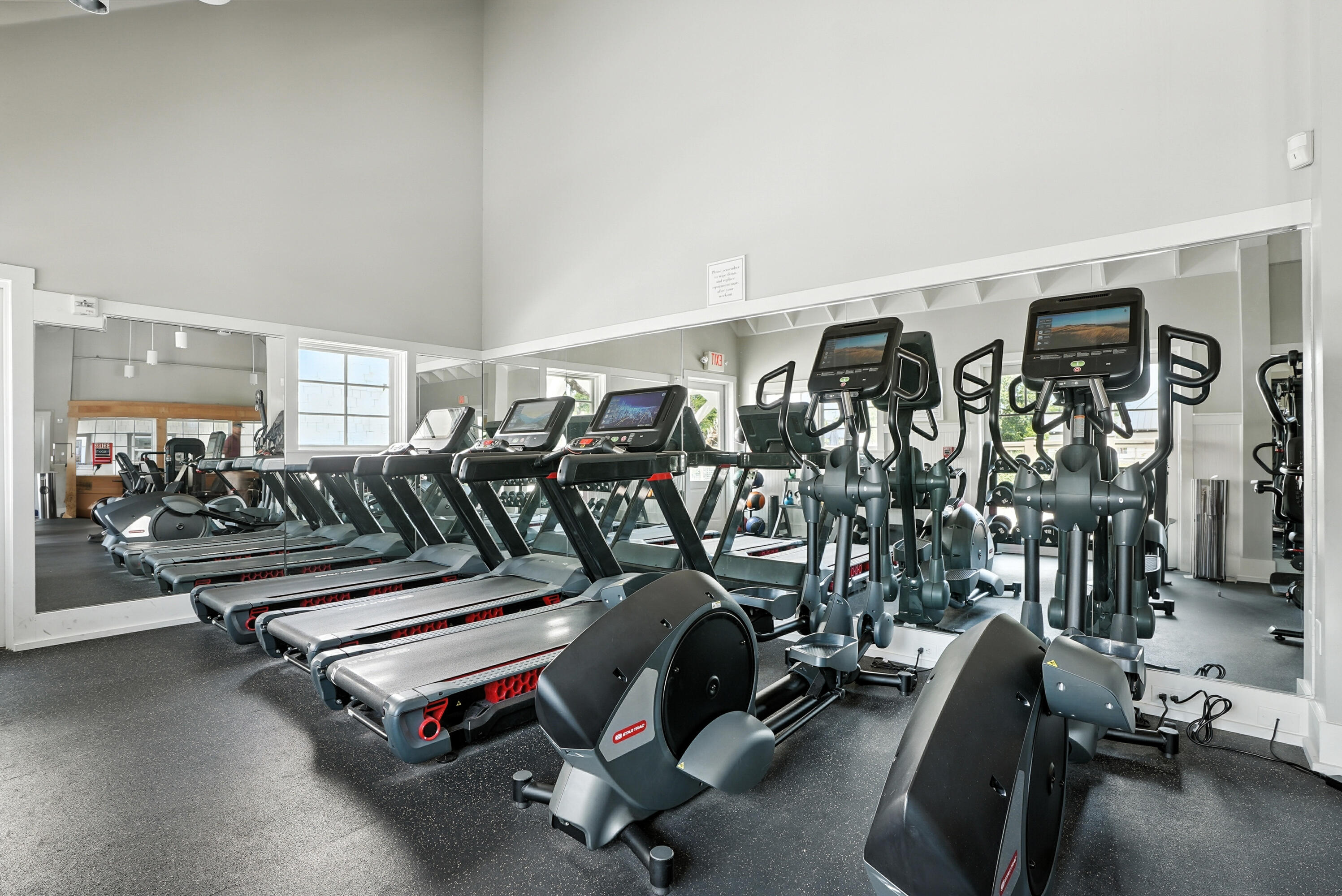 main property photo 74