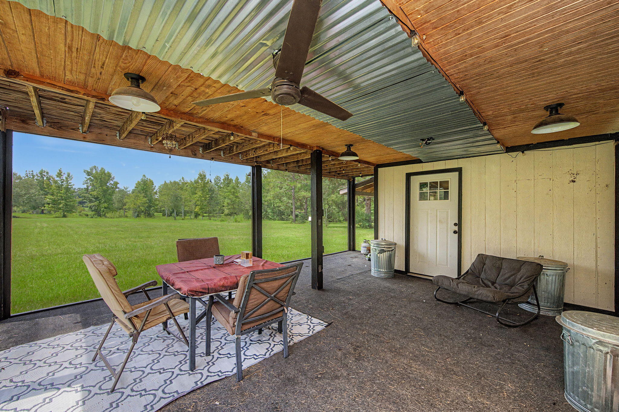 main property photo 31