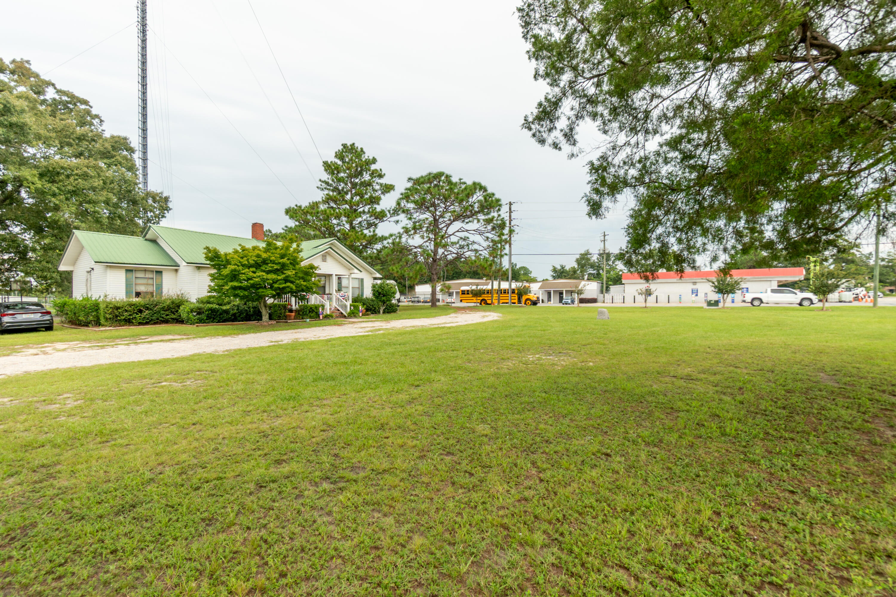 main property photo 47