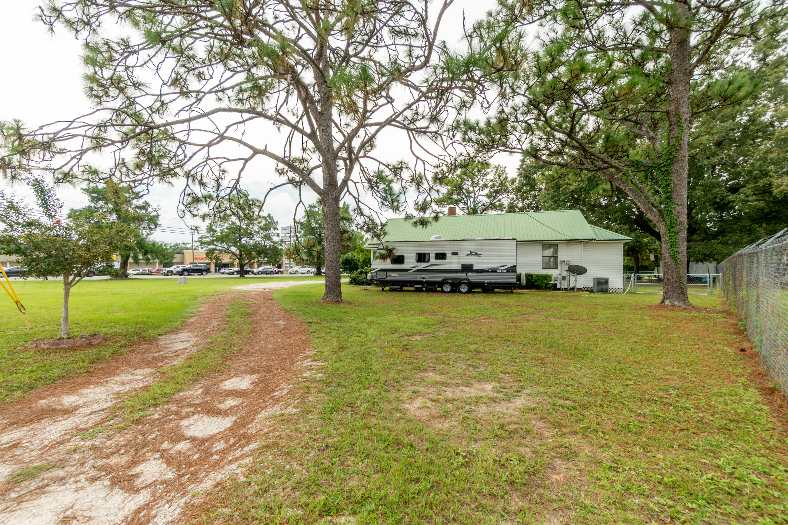 main property photo 51