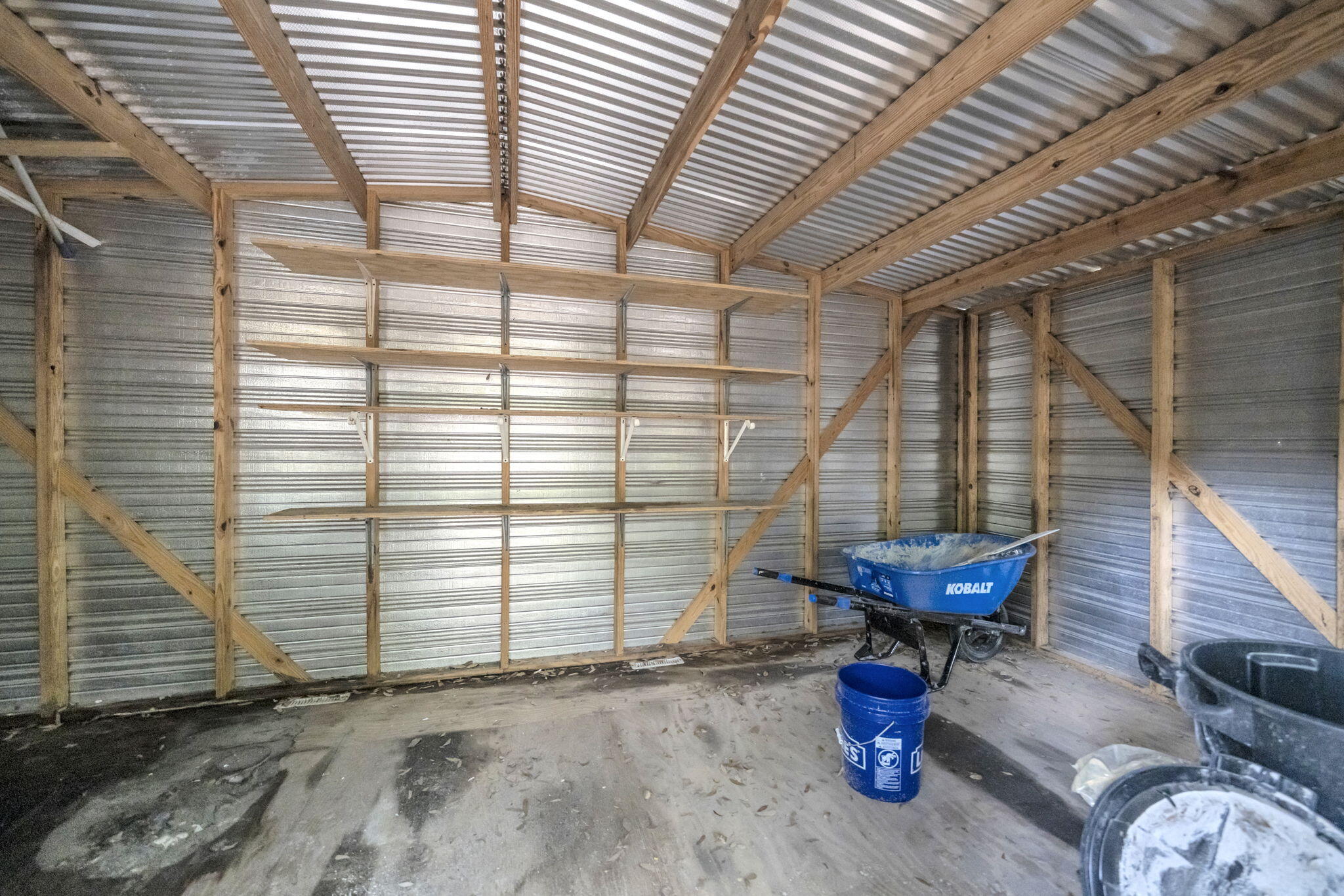 main property photo 34