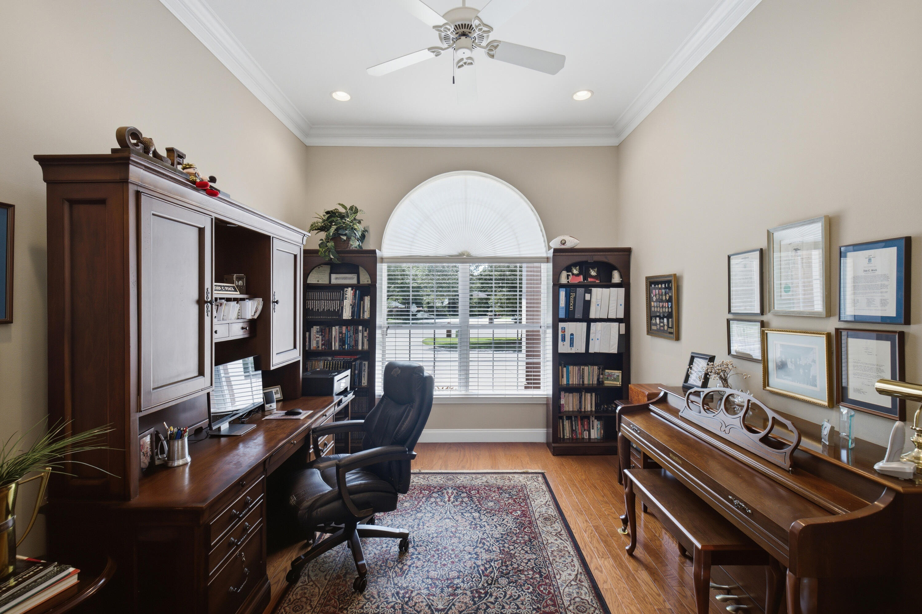 main property photo 5