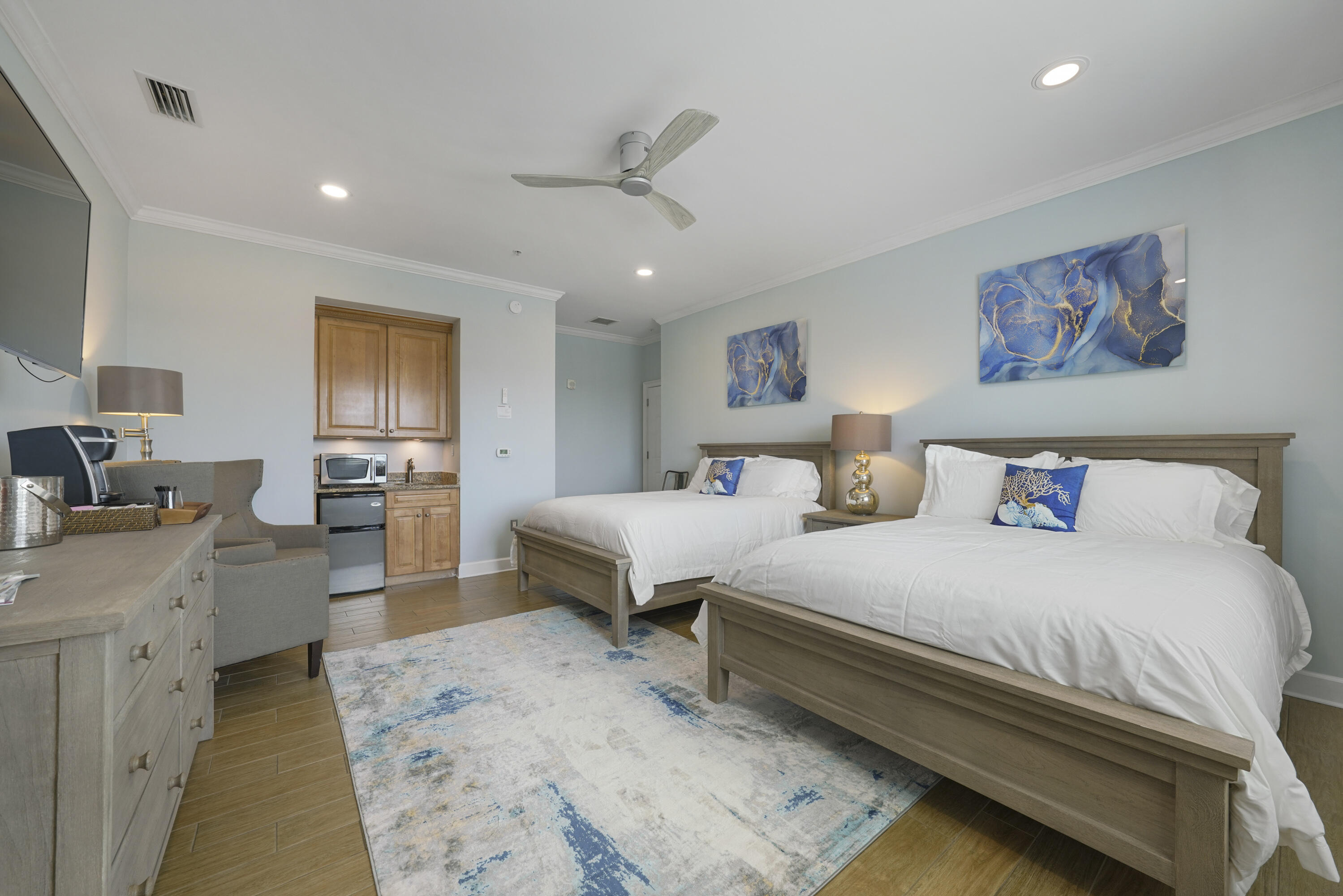 main property photo 77