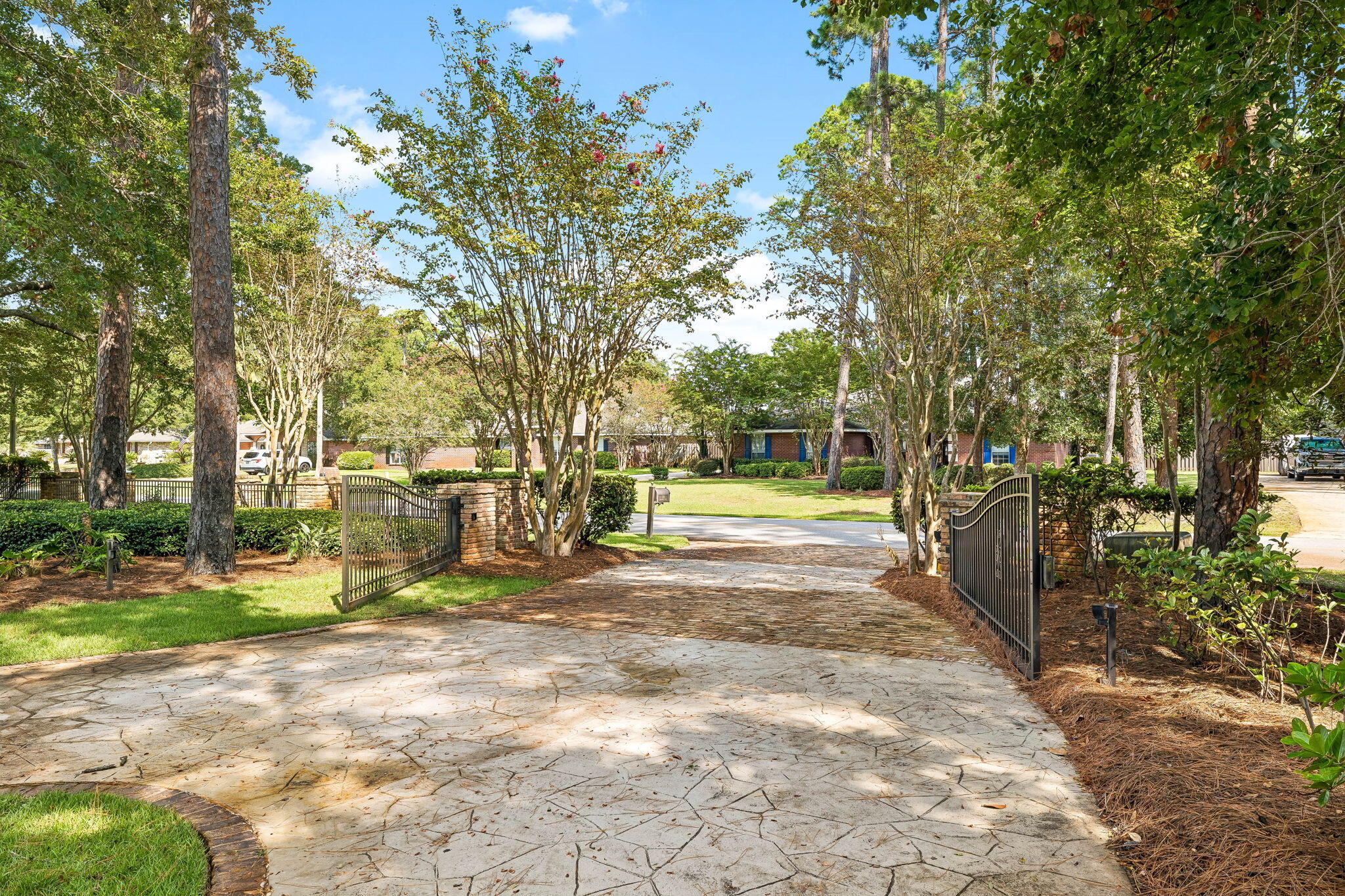 main property photo 50