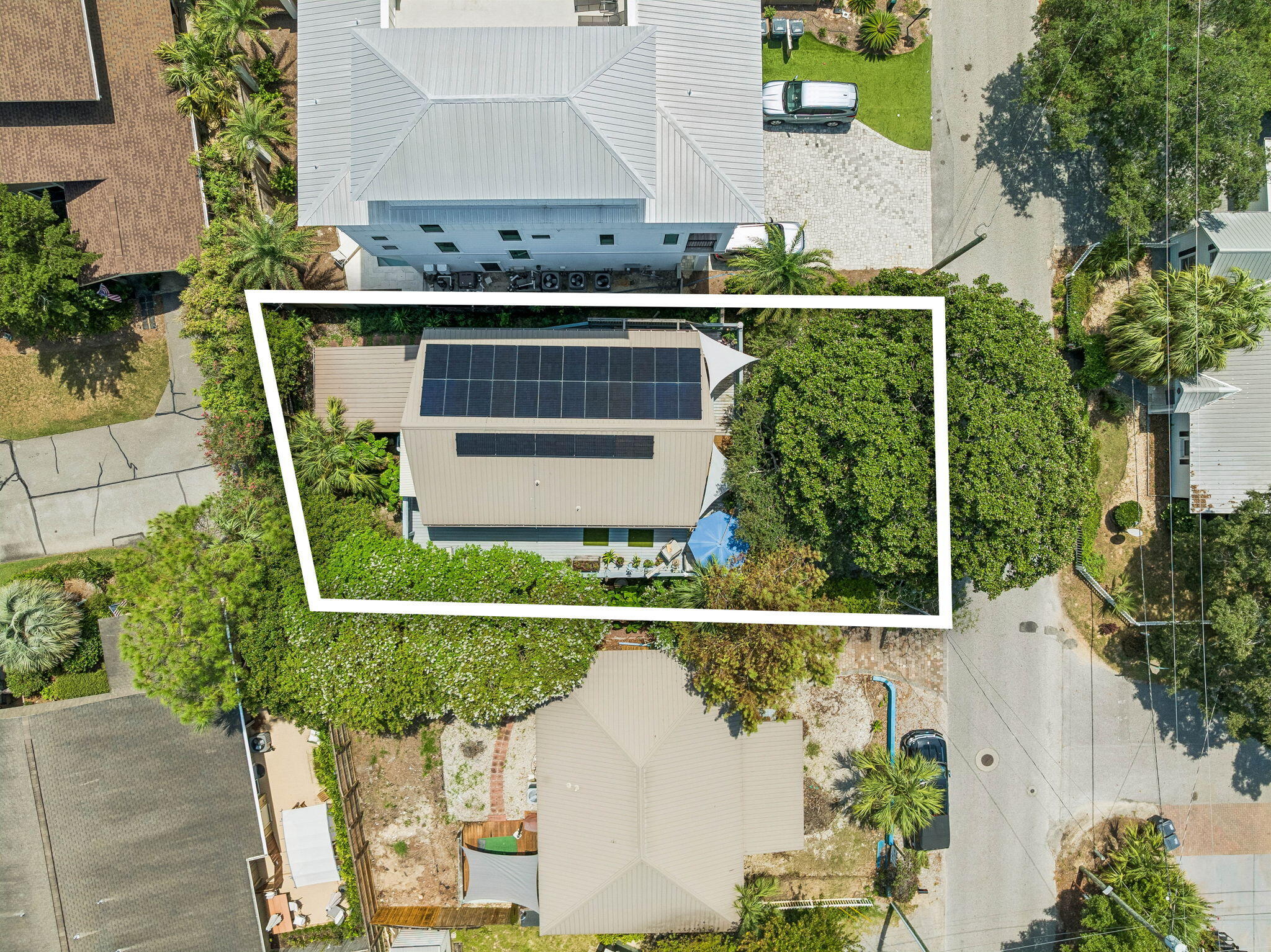 main property photo 23