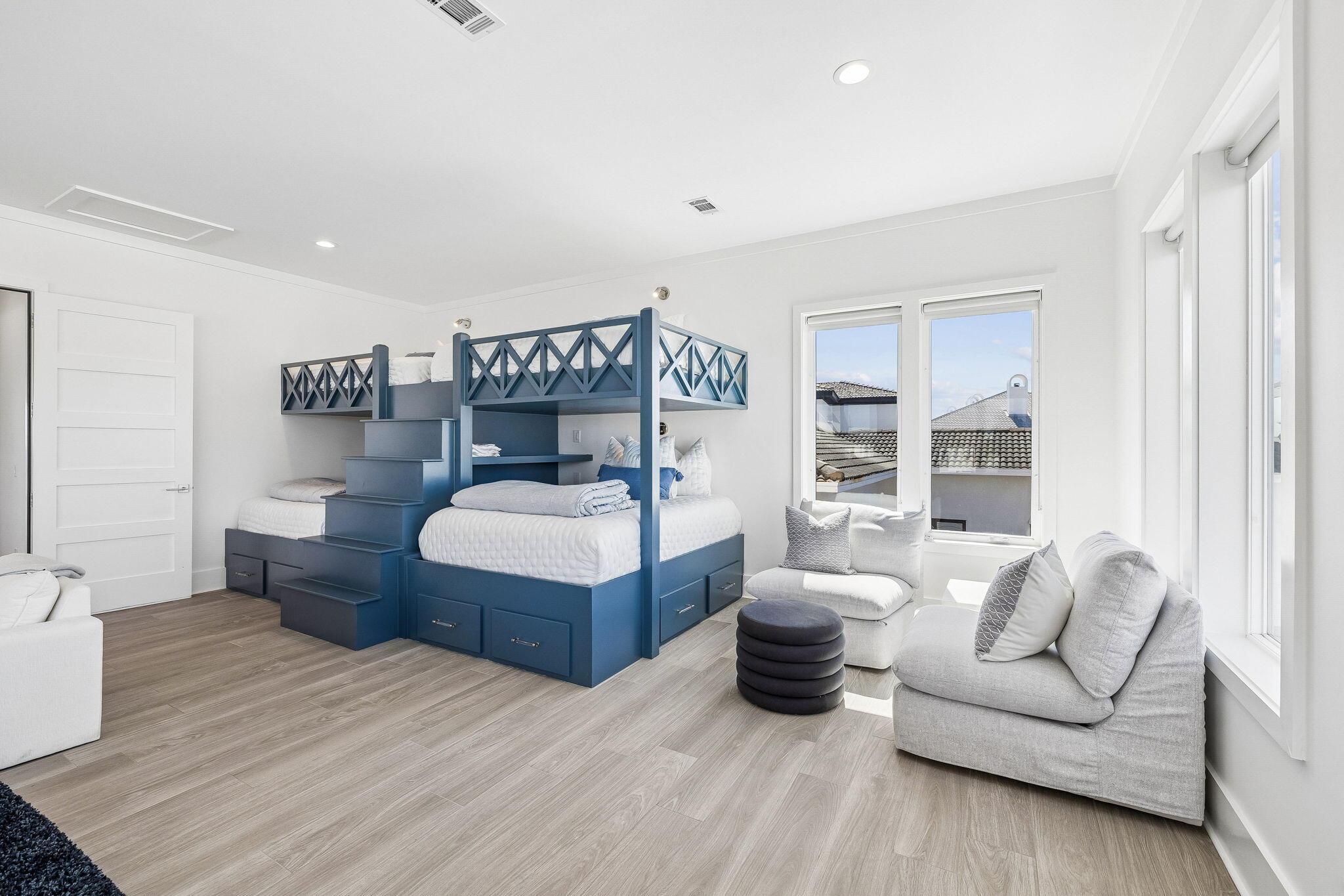 main property photo 112