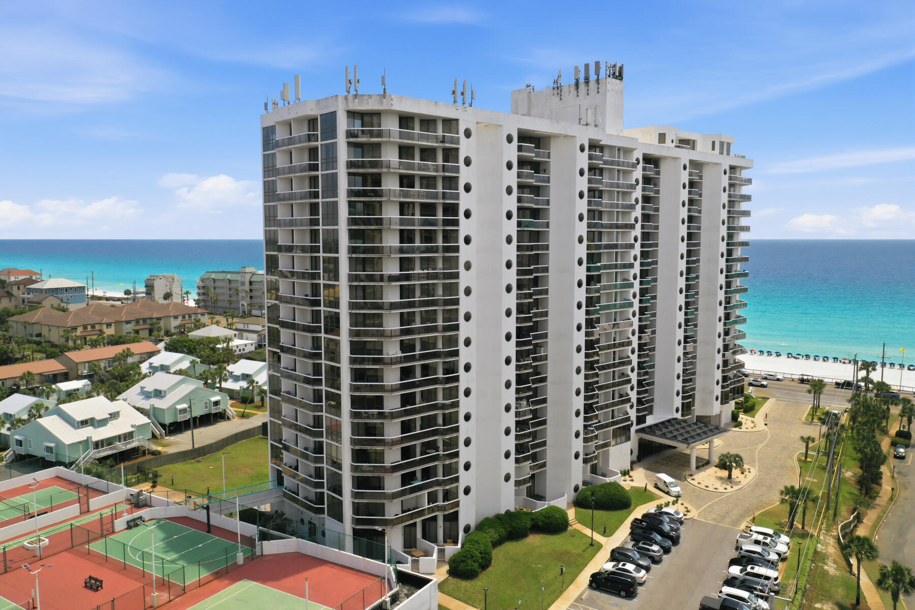 main property photo 30