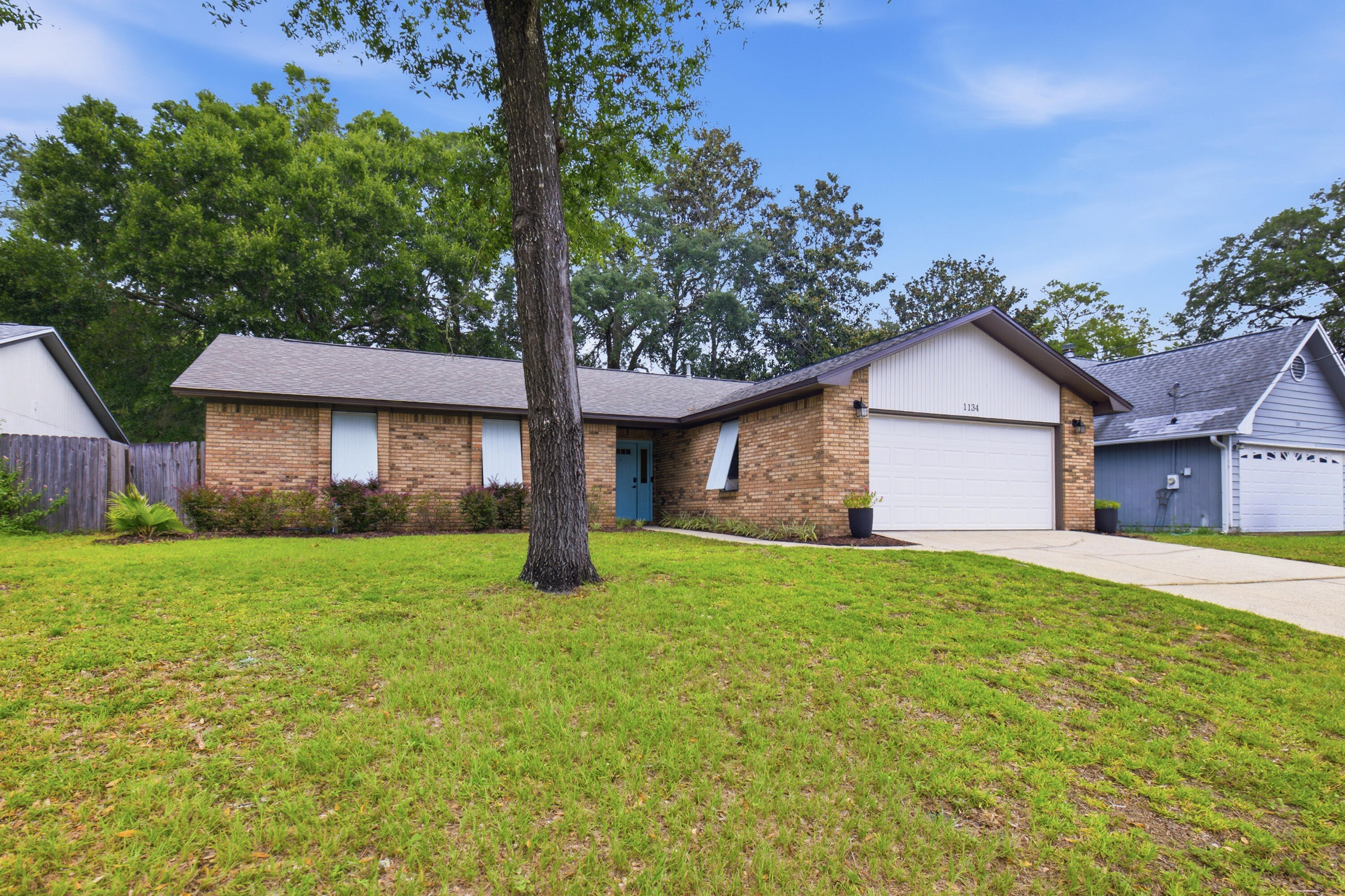 main property photo 78