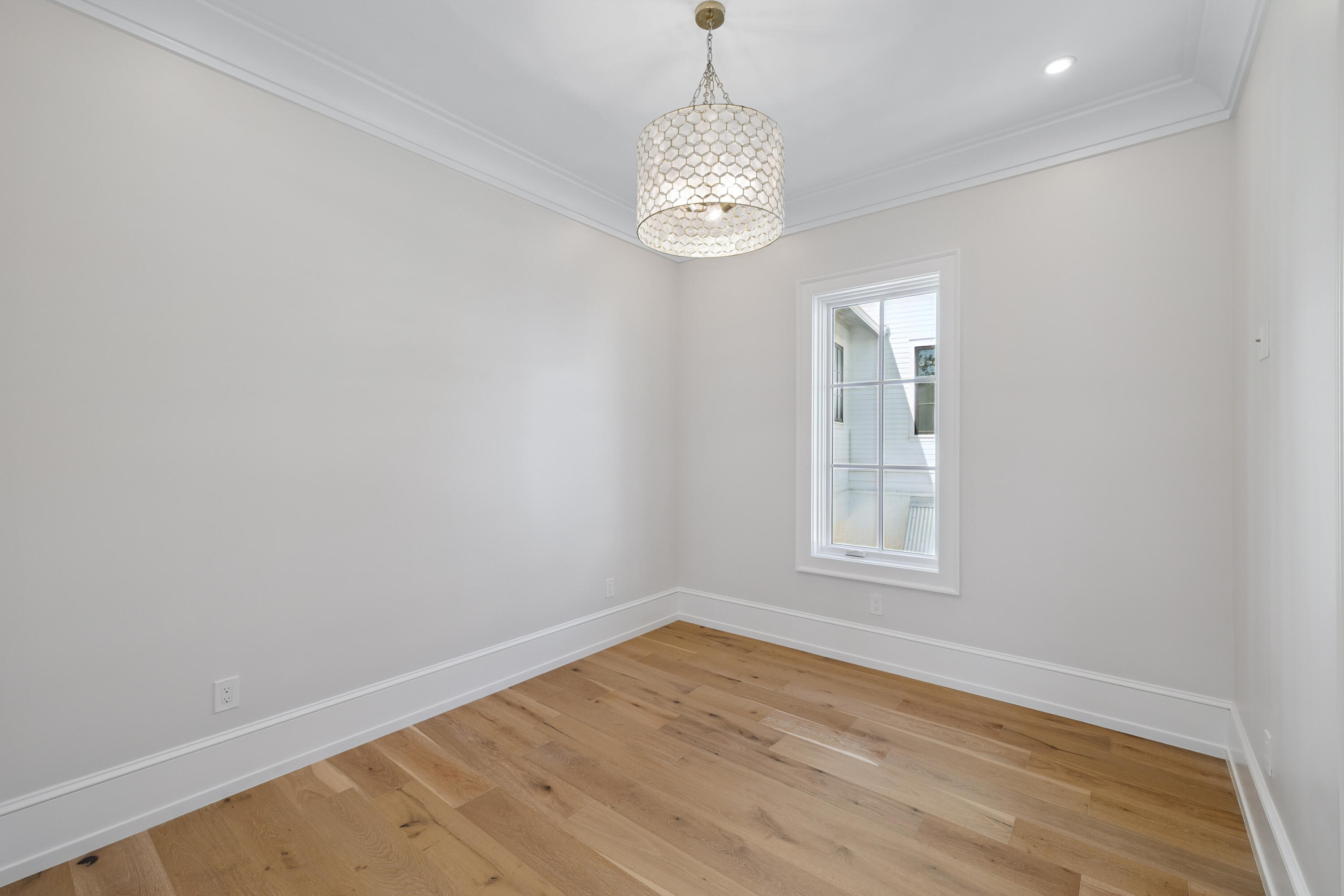 main property photo 74