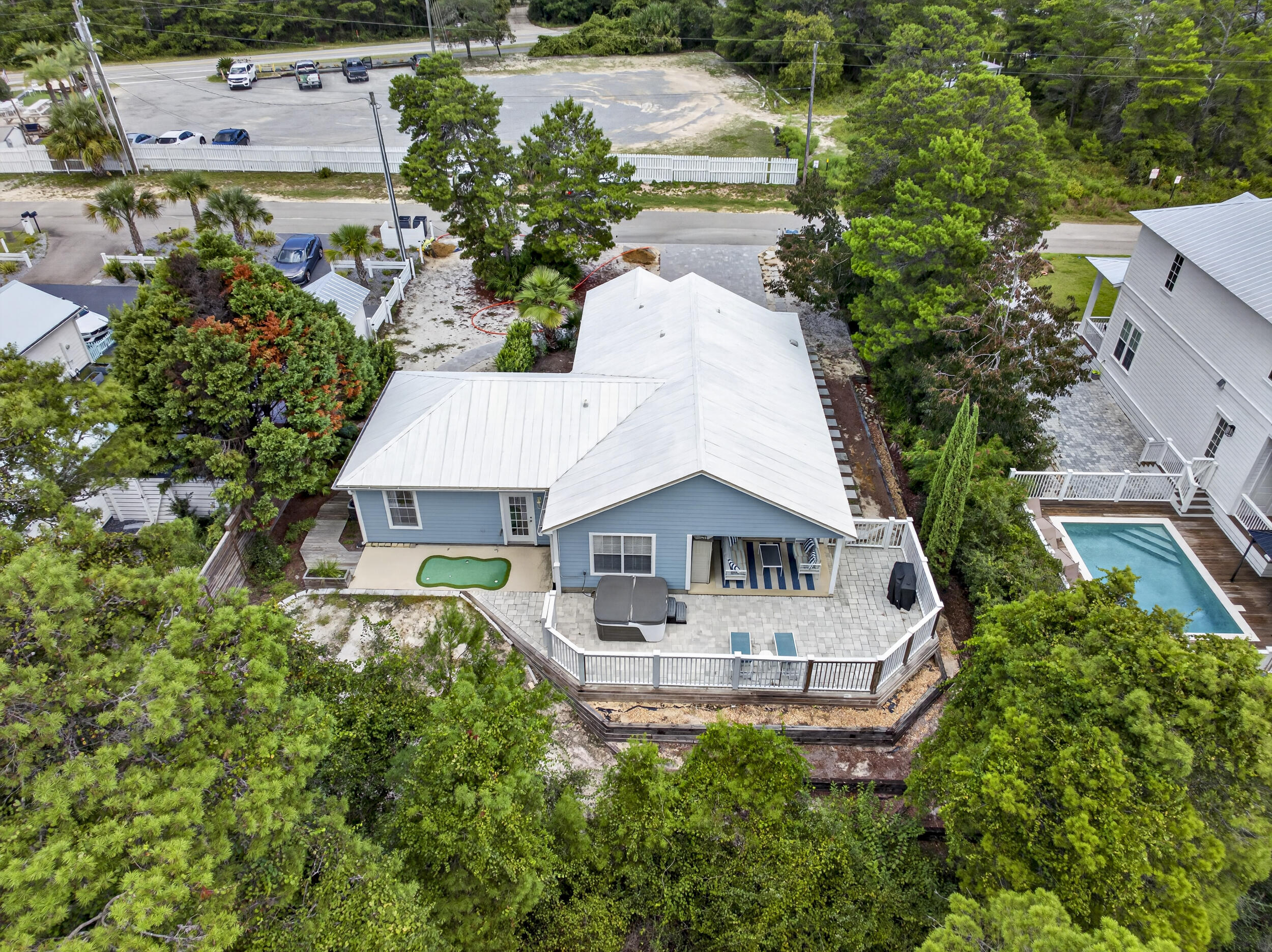 main property photo 51