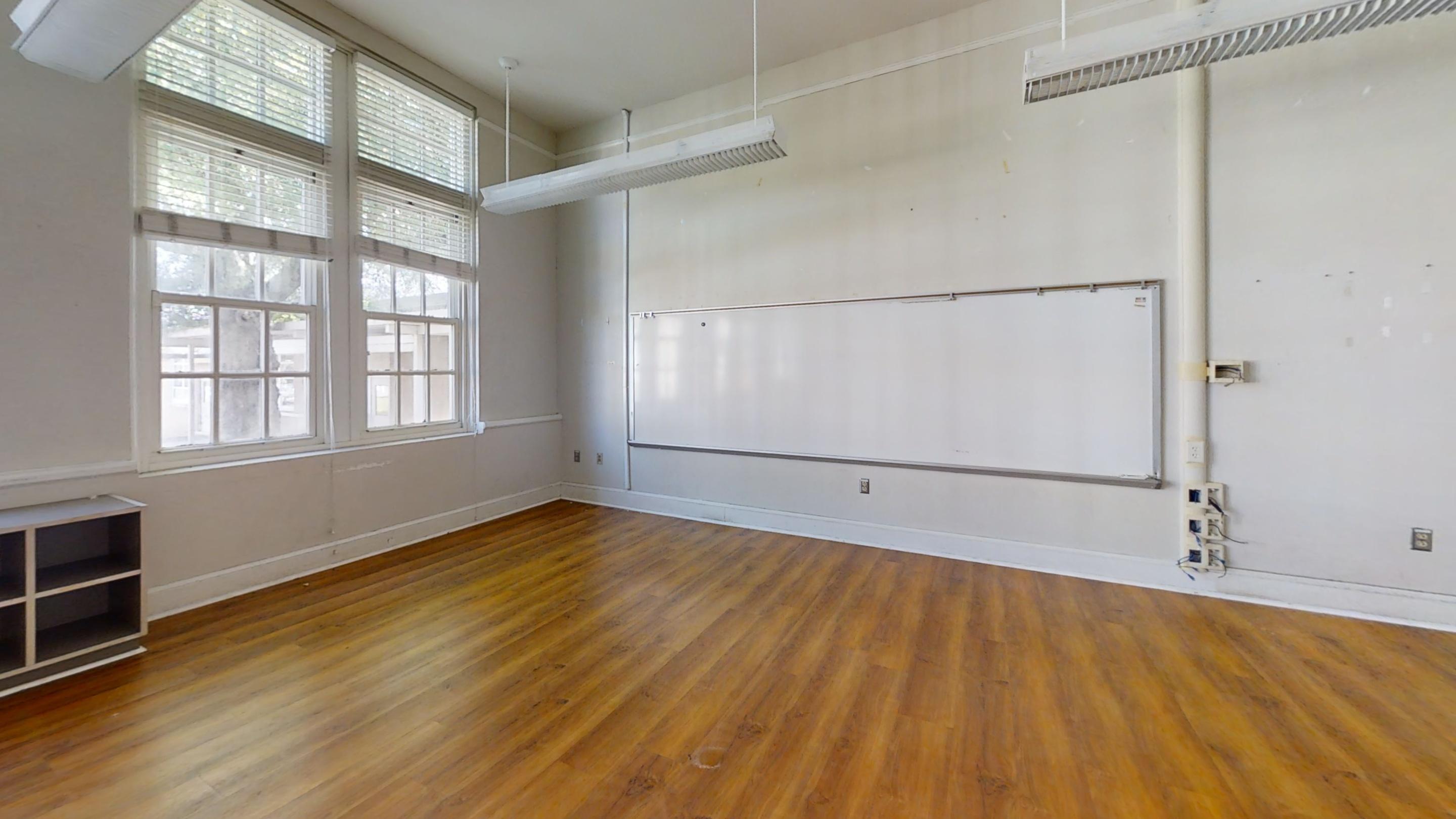 main property photo 106