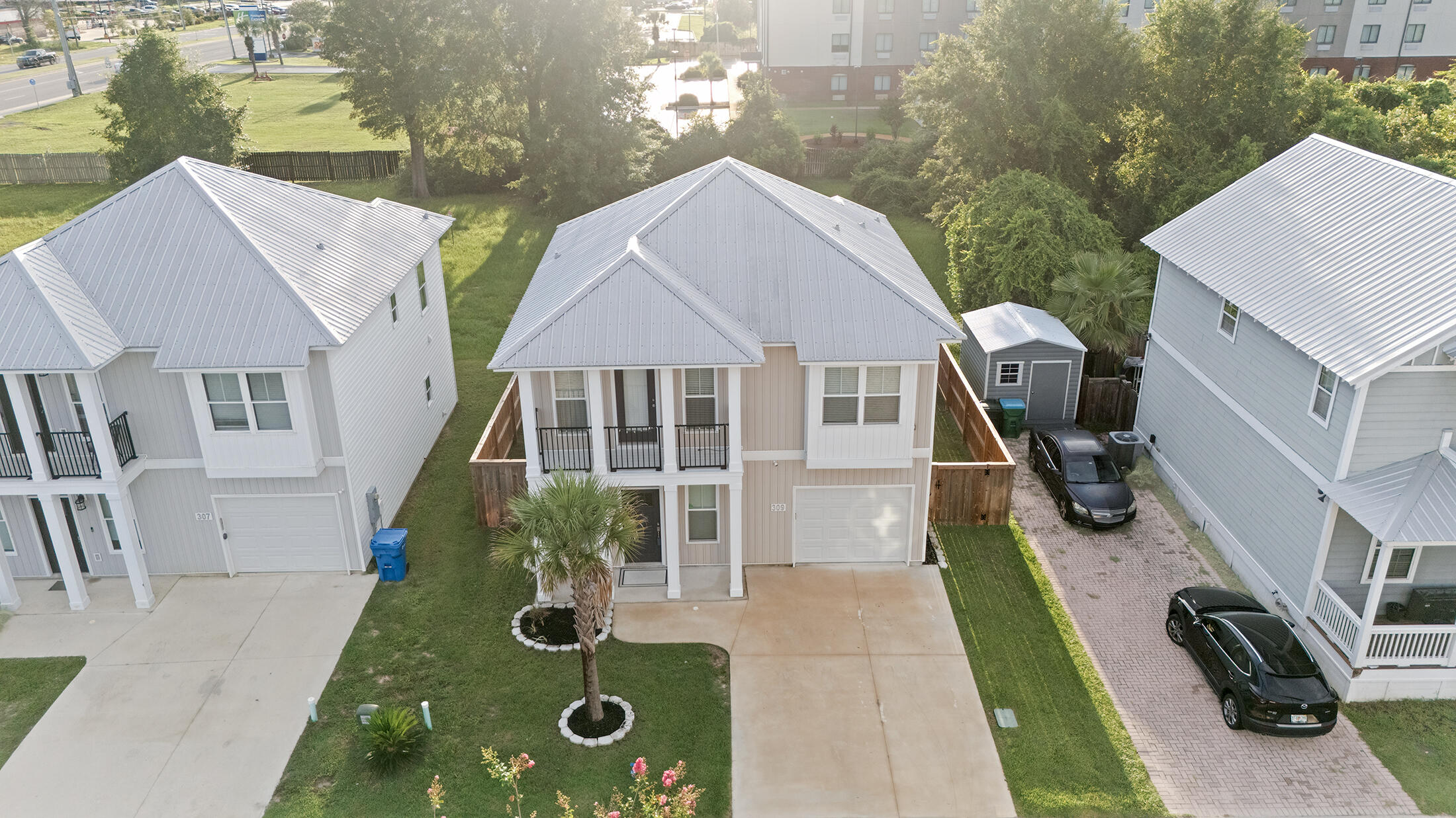main property photo 31