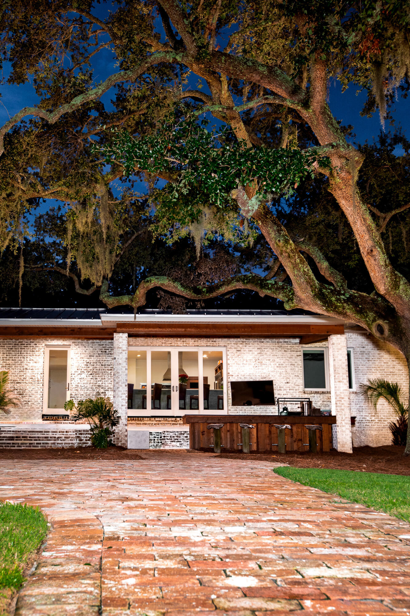 main property photo 59