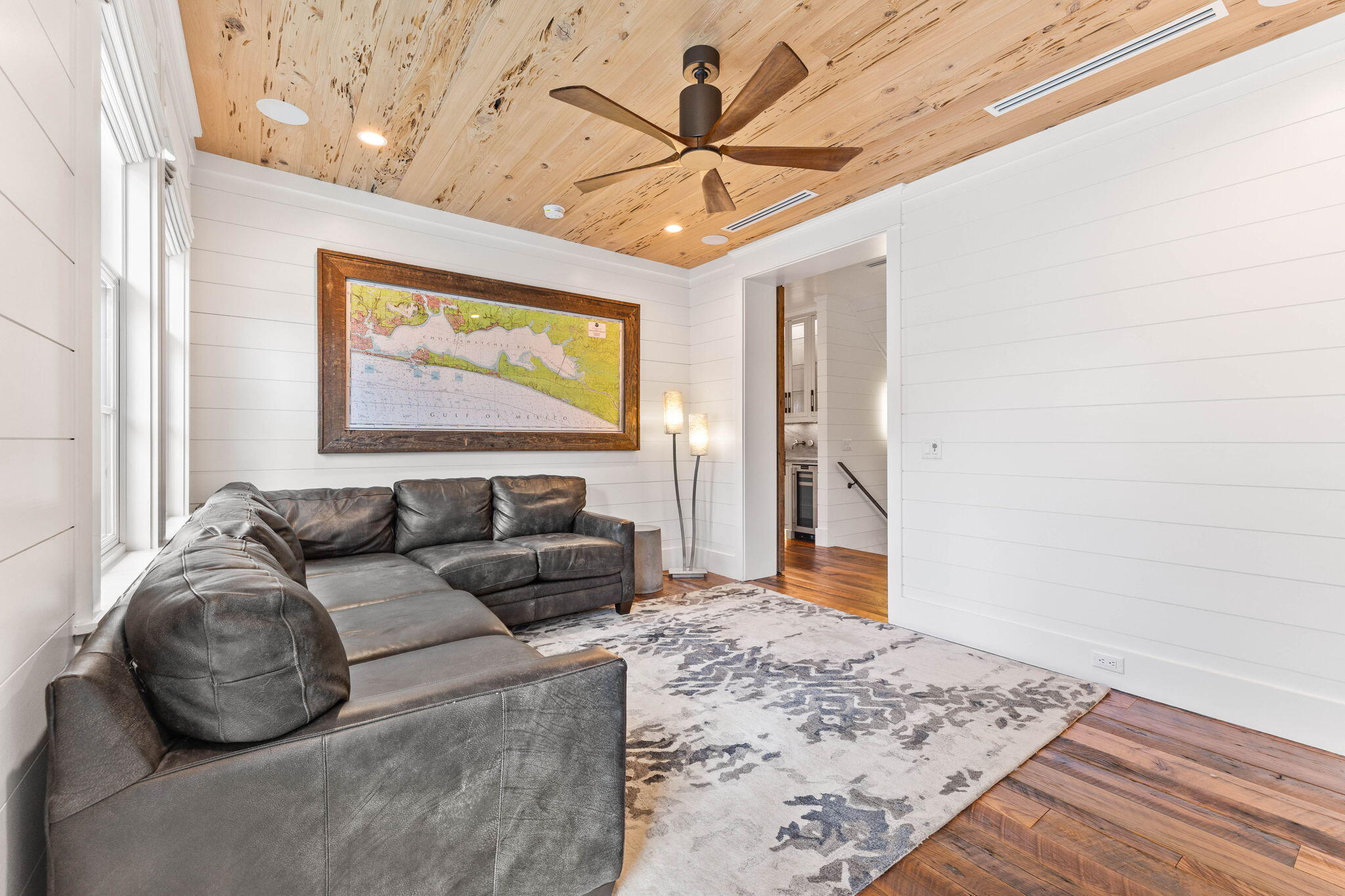 main property photo 81