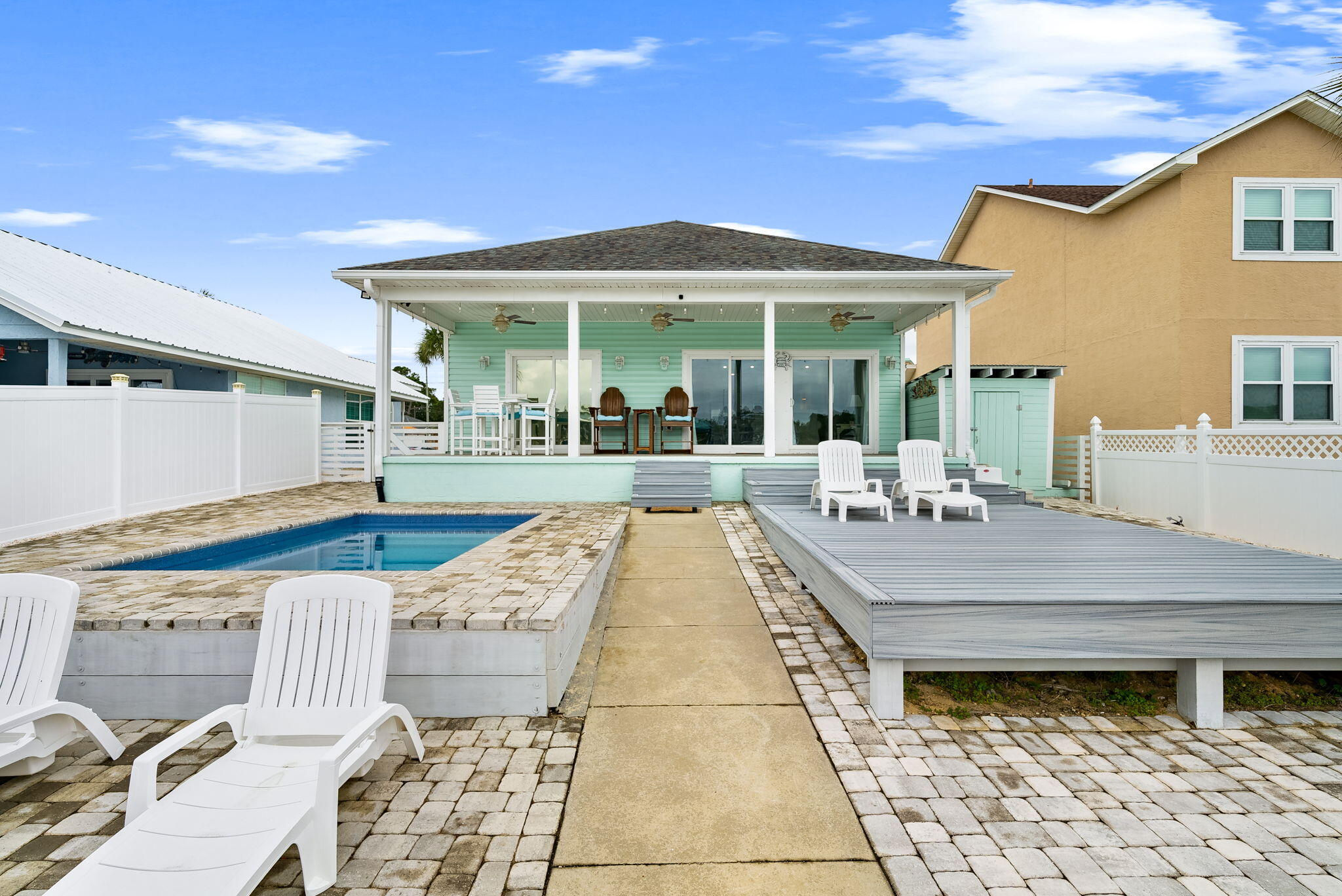 main property photo 50