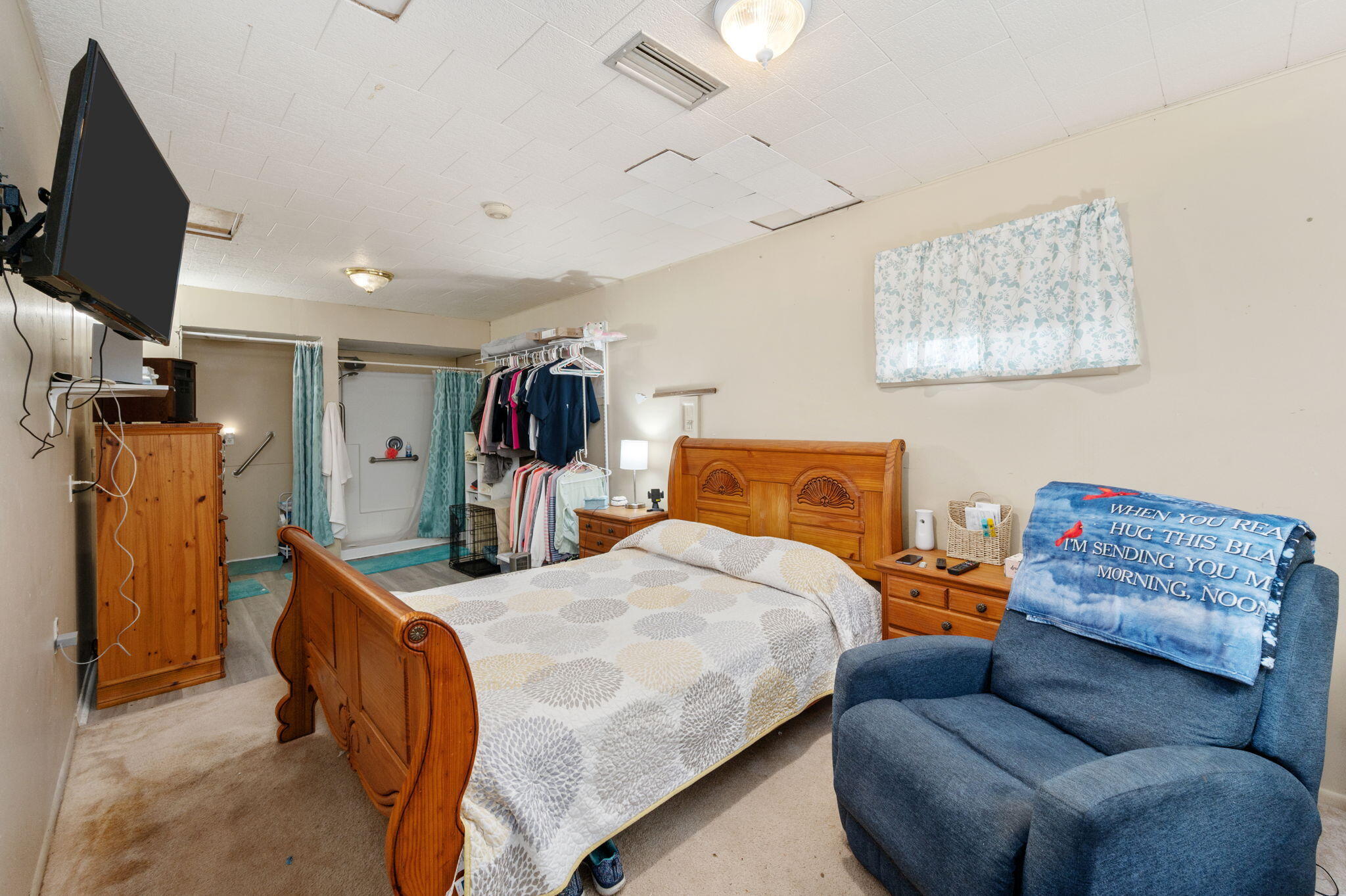 main property photo 20