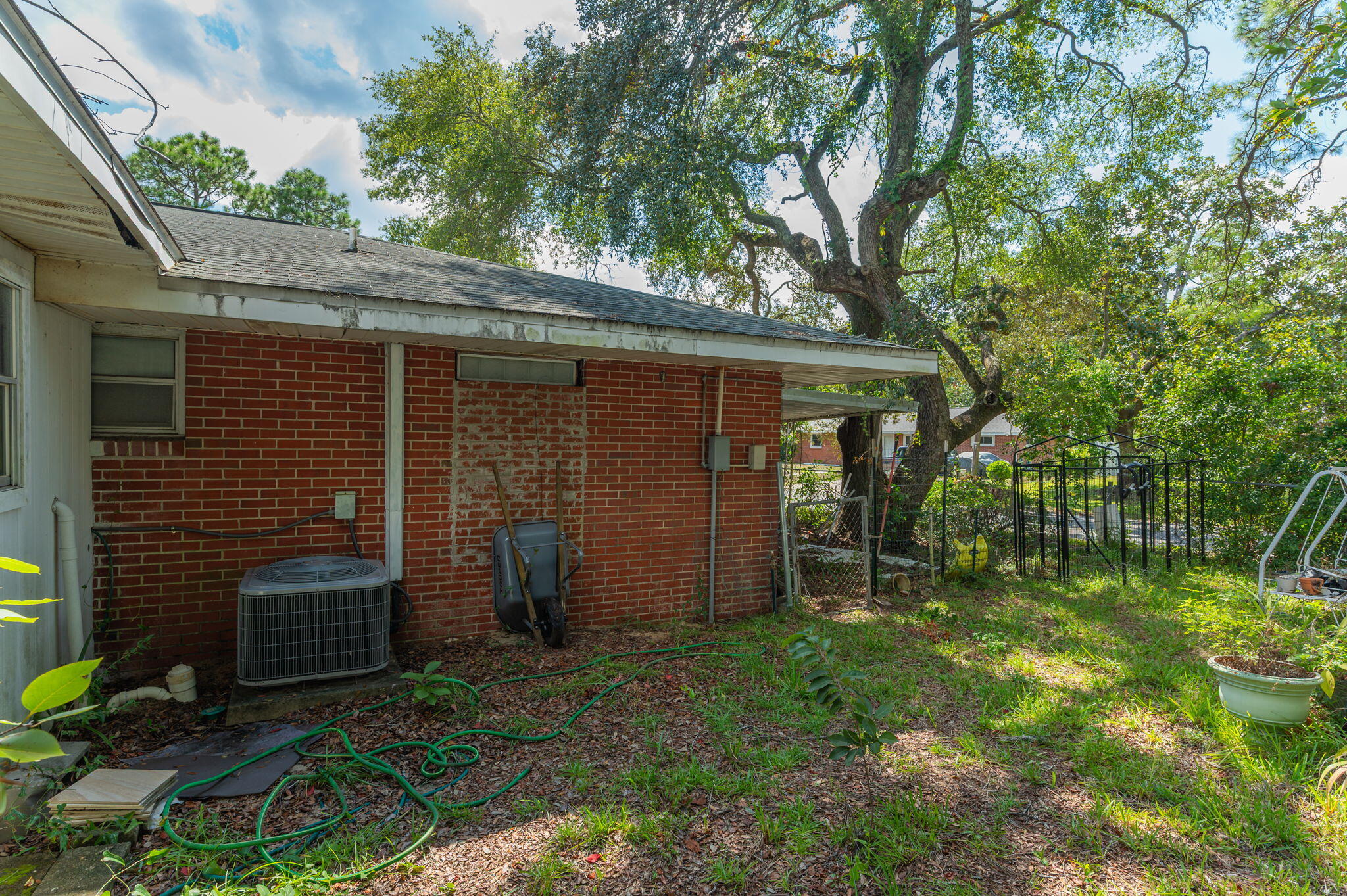 main property photo 36