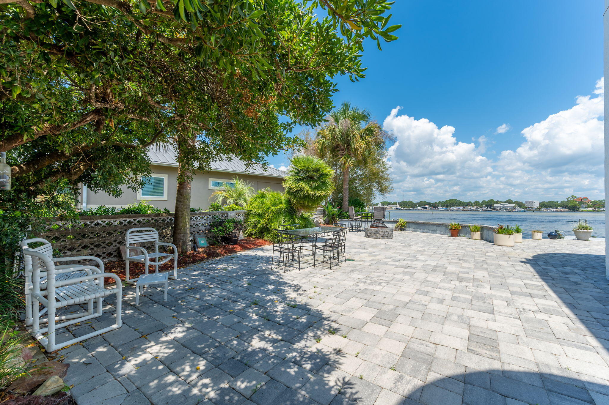 main property photo 59