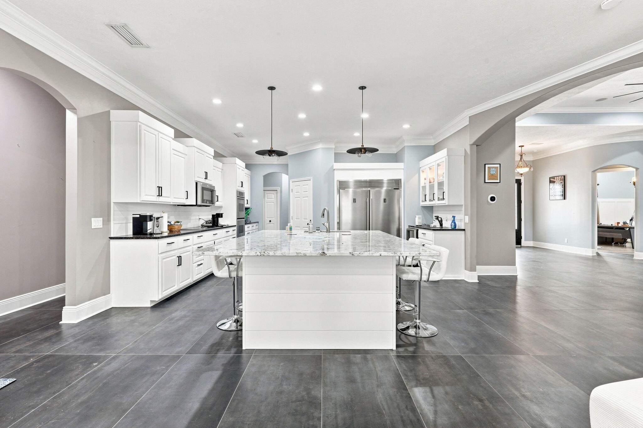 main property photo 18